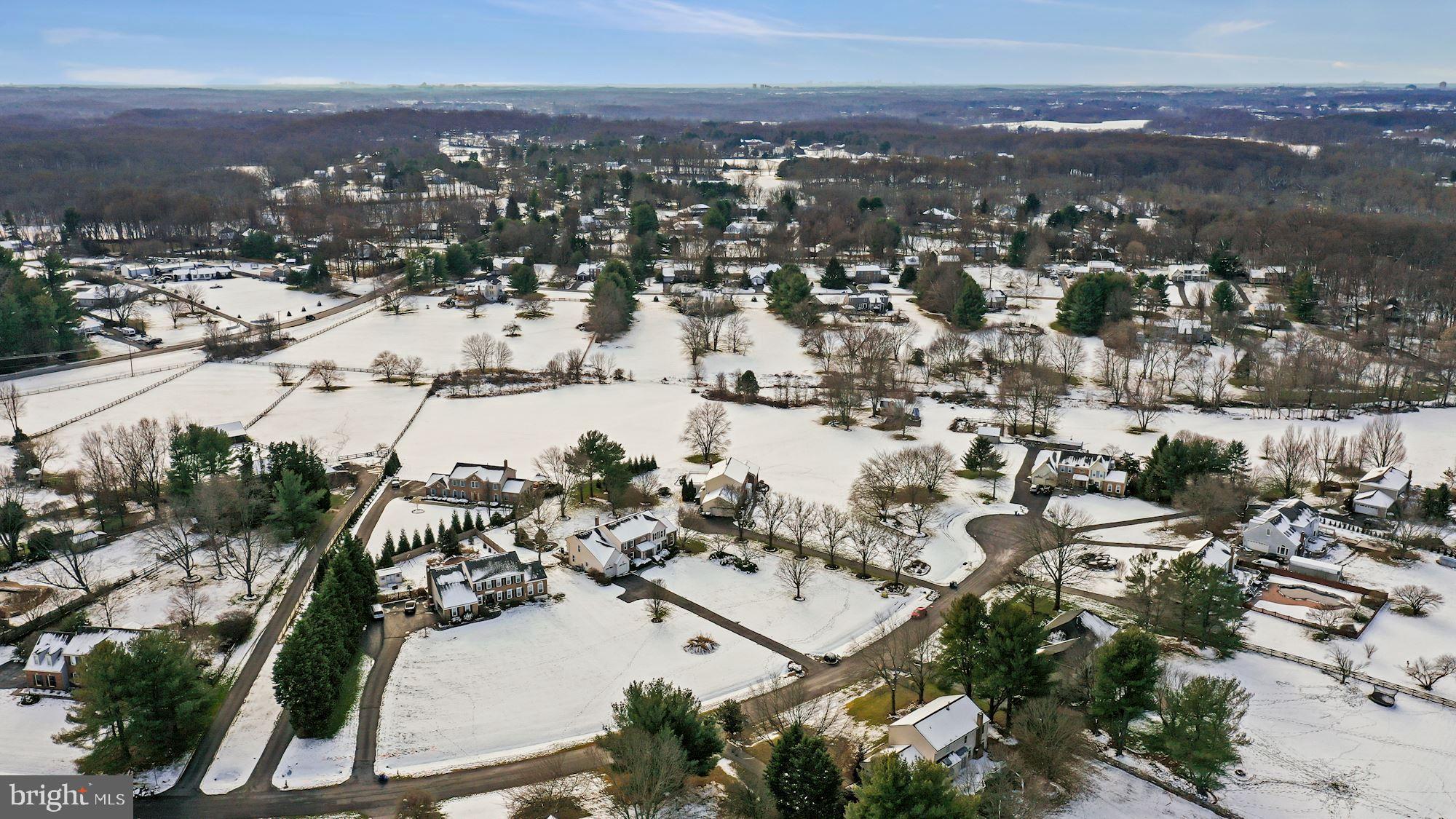 ROLLING KNOLLS - Residential