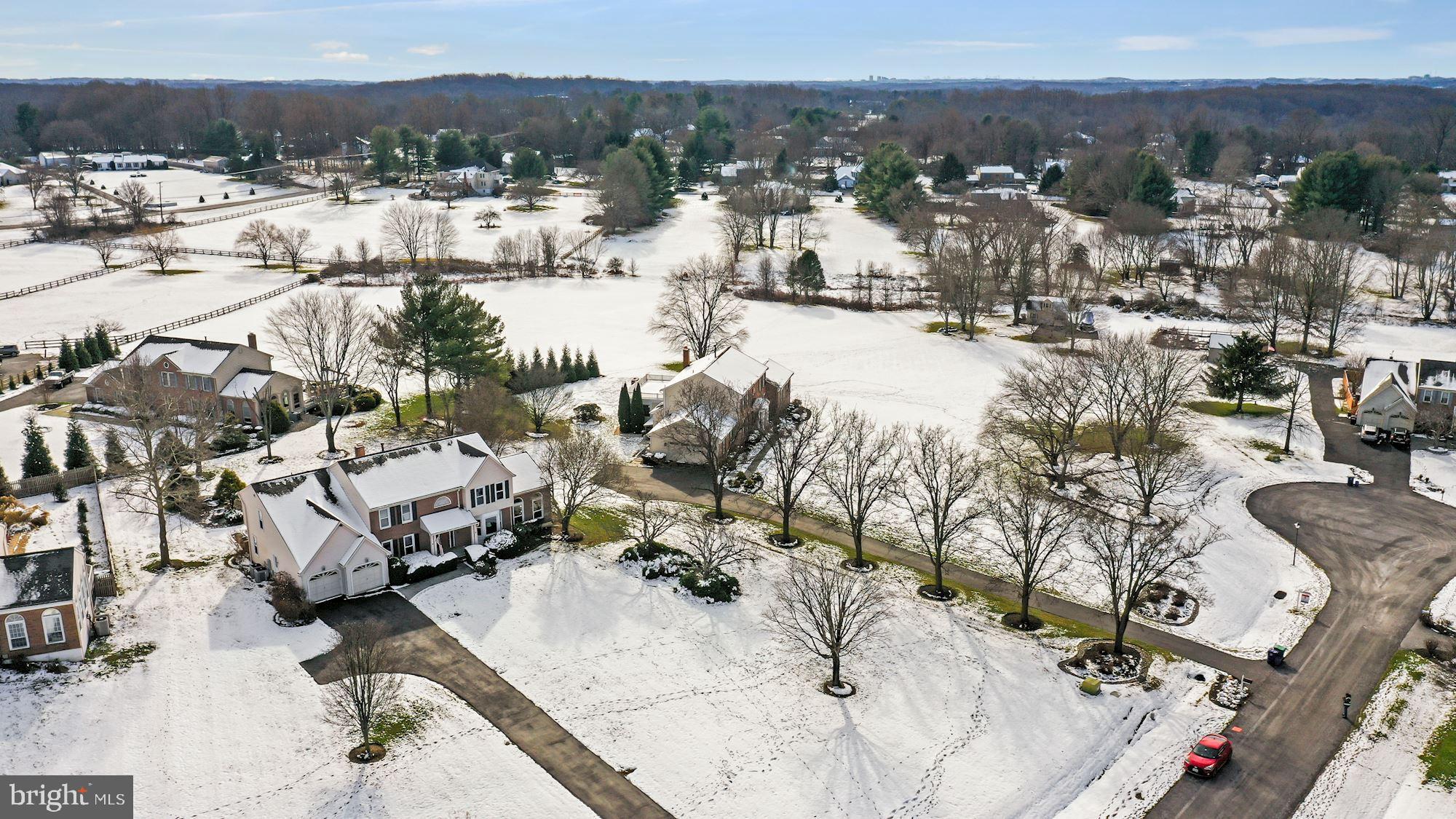 ROLLING KNOLLS - Residential