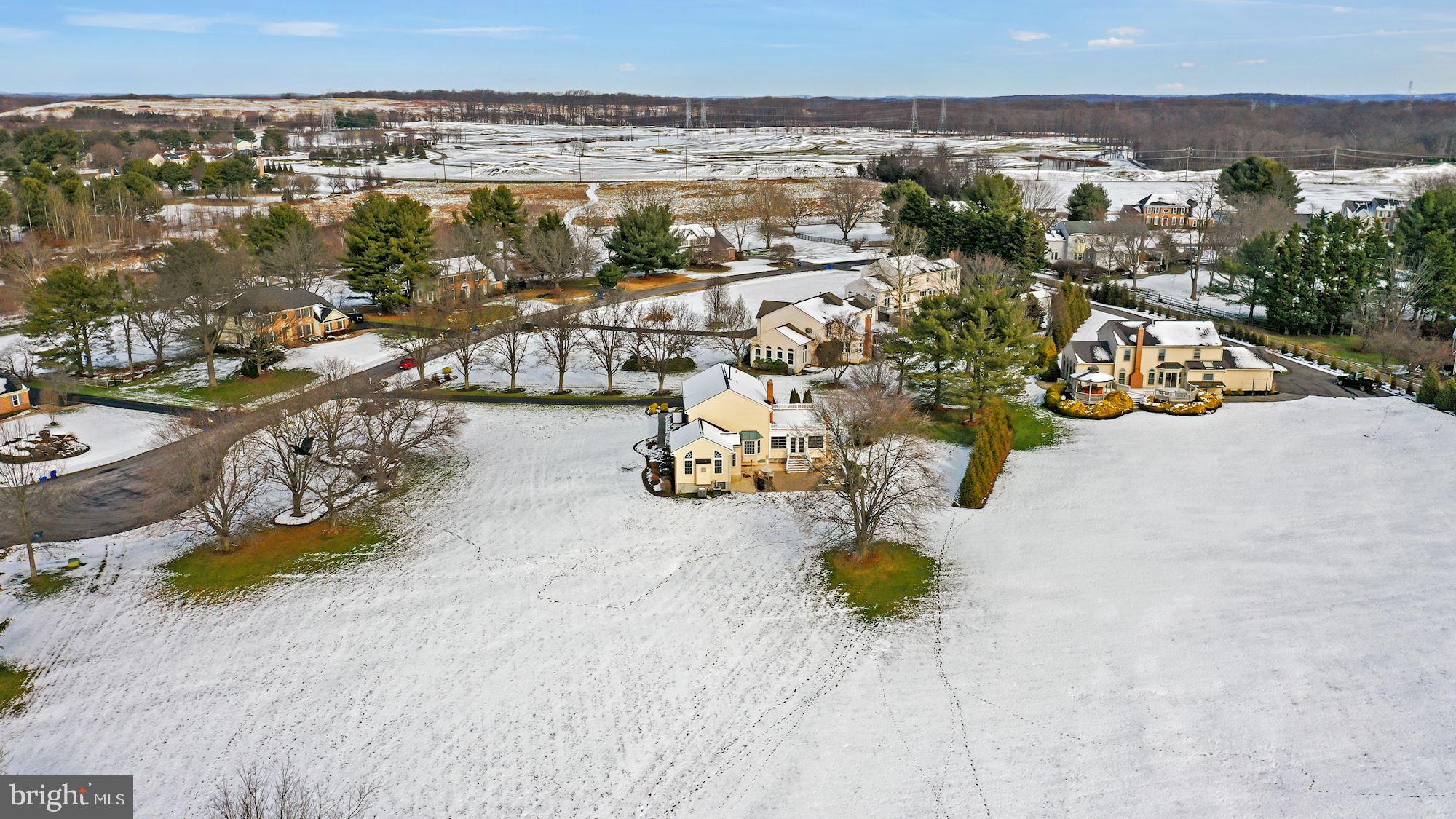 ROLLING KNOLLS - Residential
