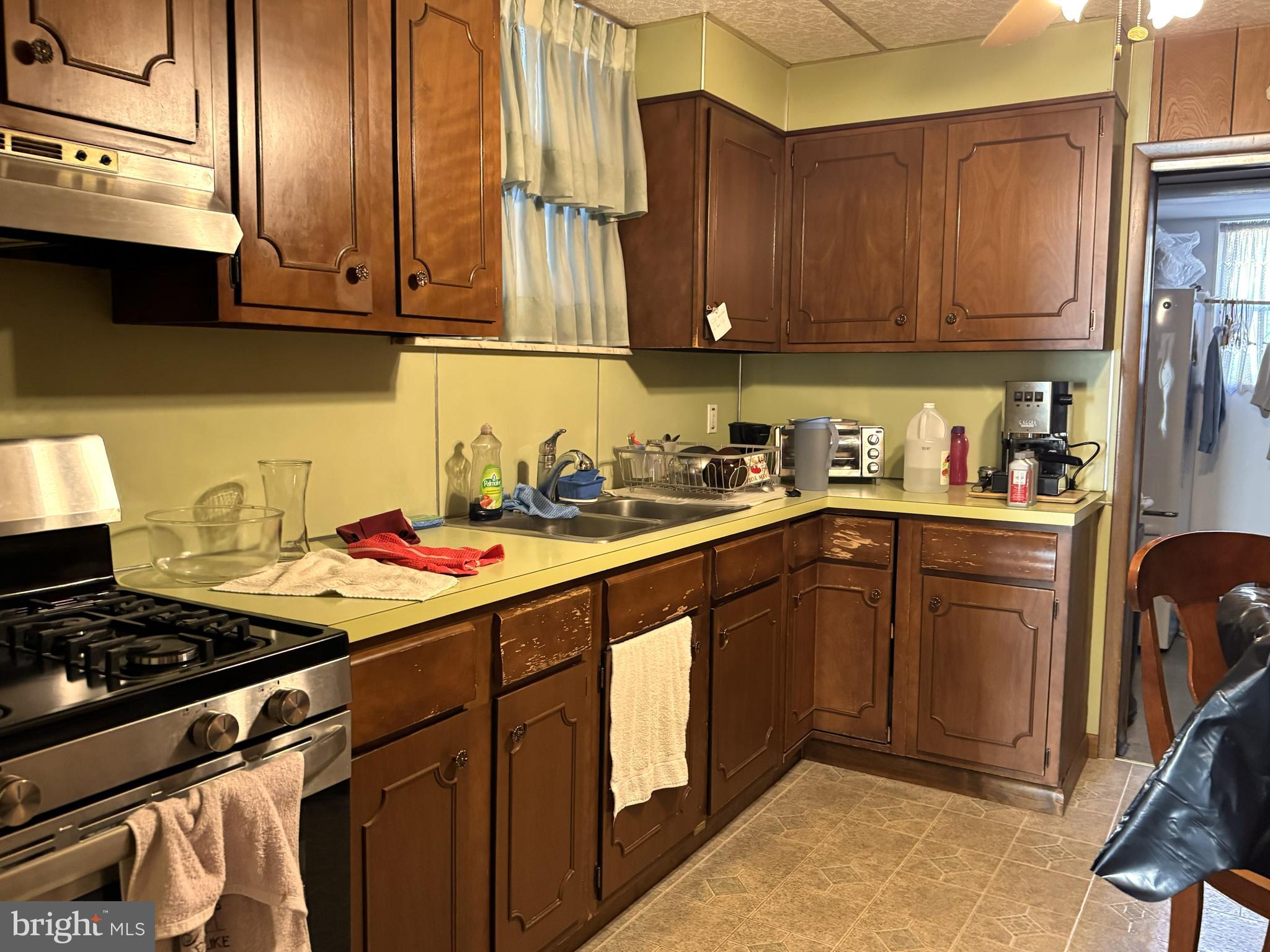 LOWER MOYAMENSING - Residential