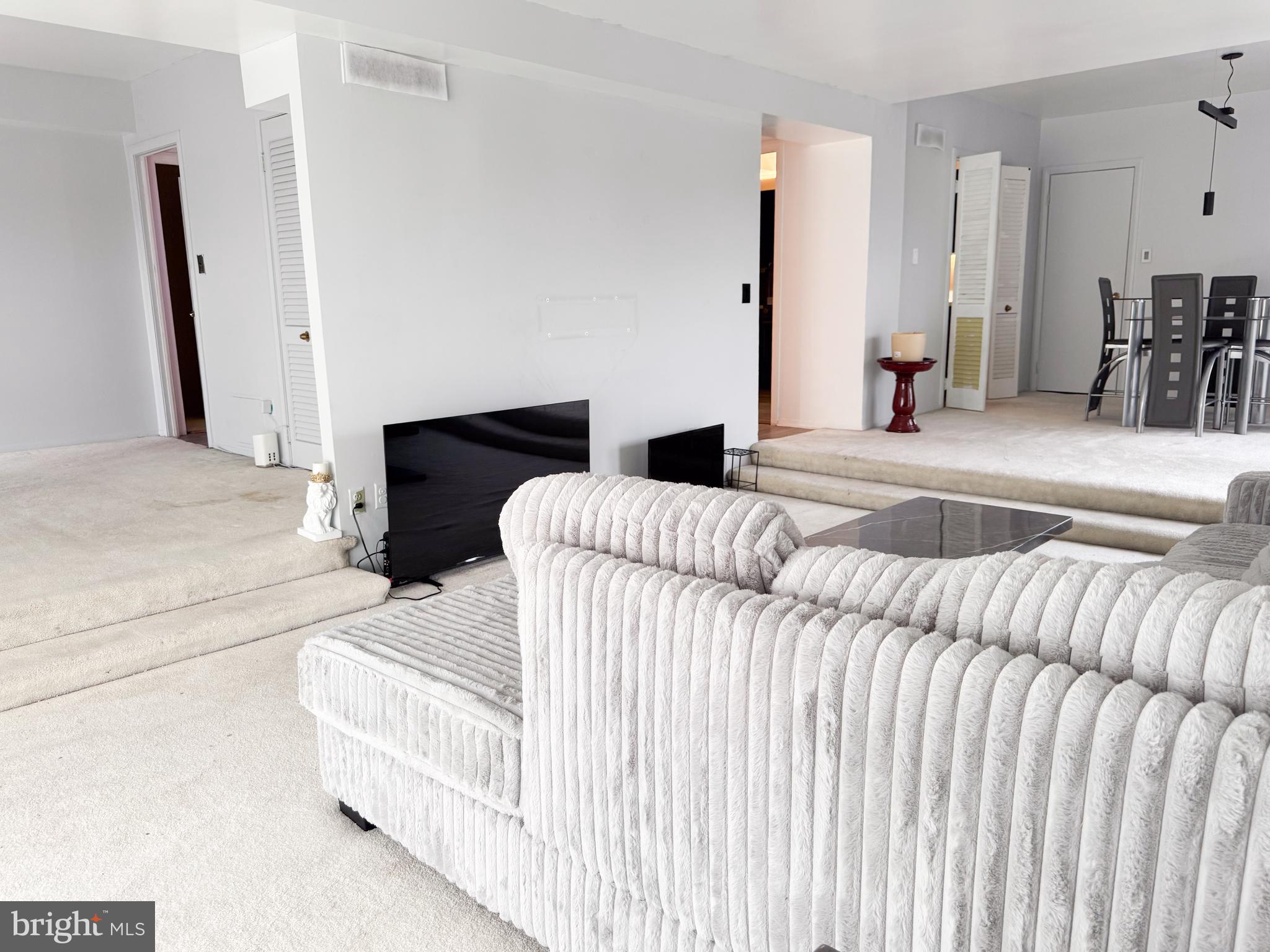 THE IMPERIAL - Residential