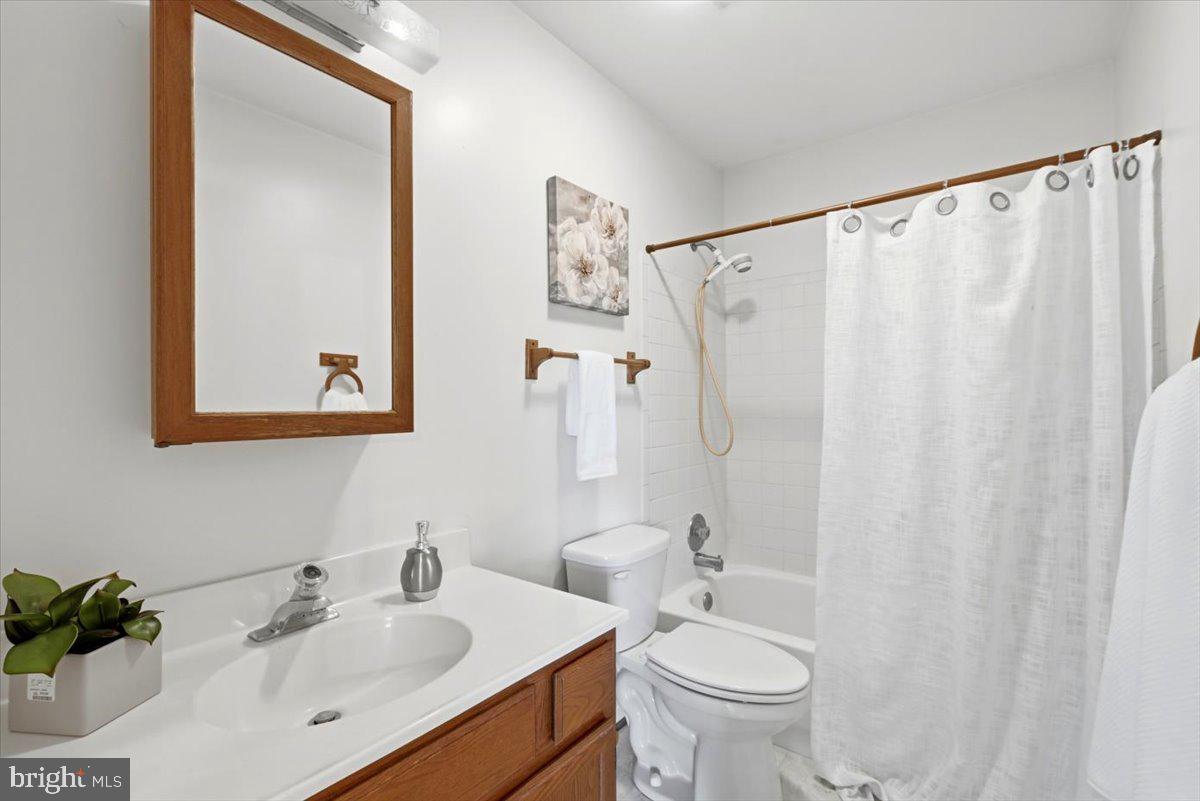 CEDAR KNOLLS - Residential