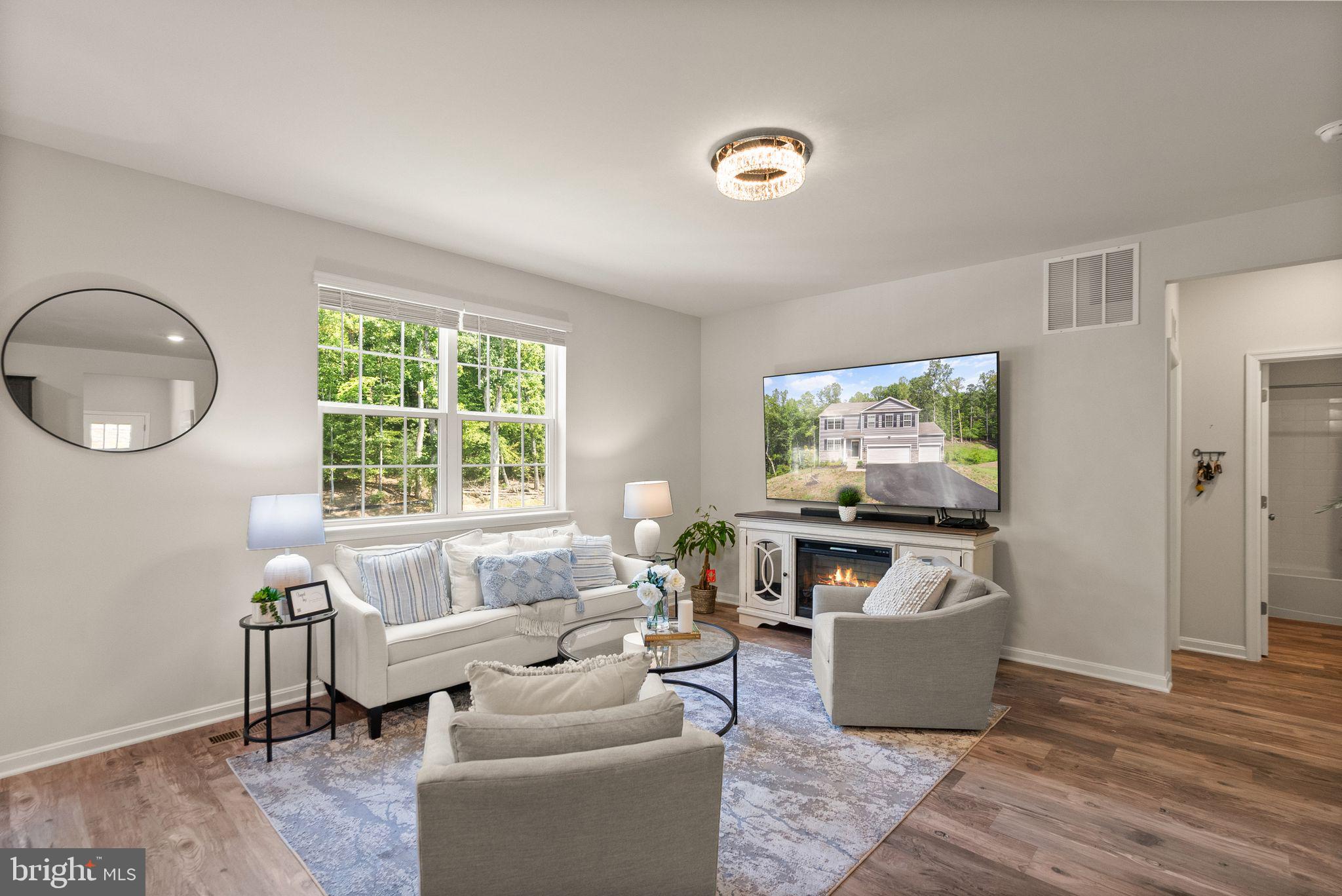 AQUIA OVERLOOK - Residential Lease