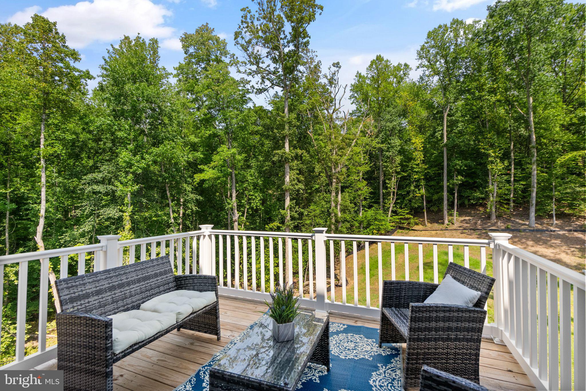 AQUIA OVERLOOK - Residential Lease