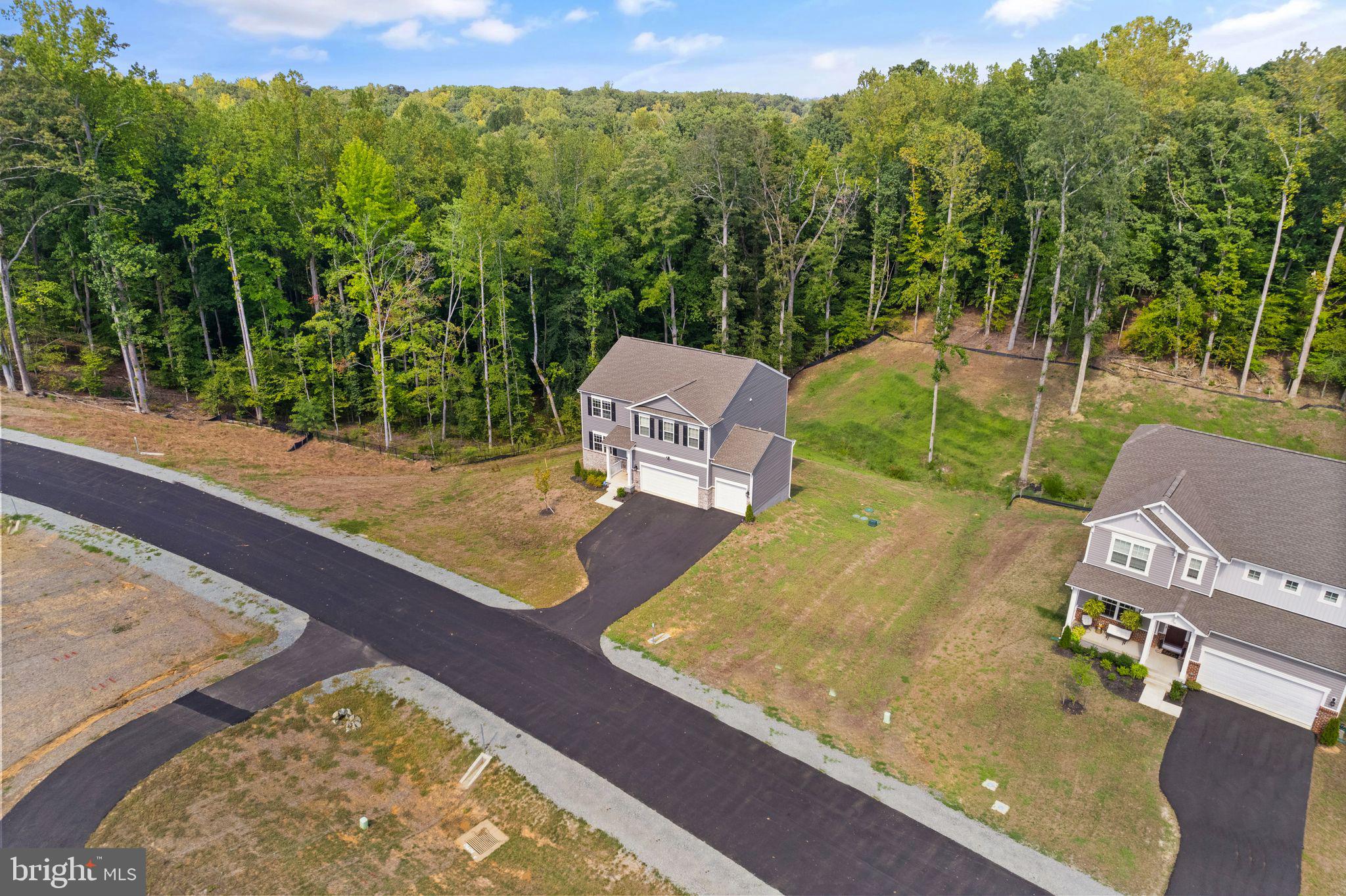 AQUIA OVERLOOK - Residential Lease