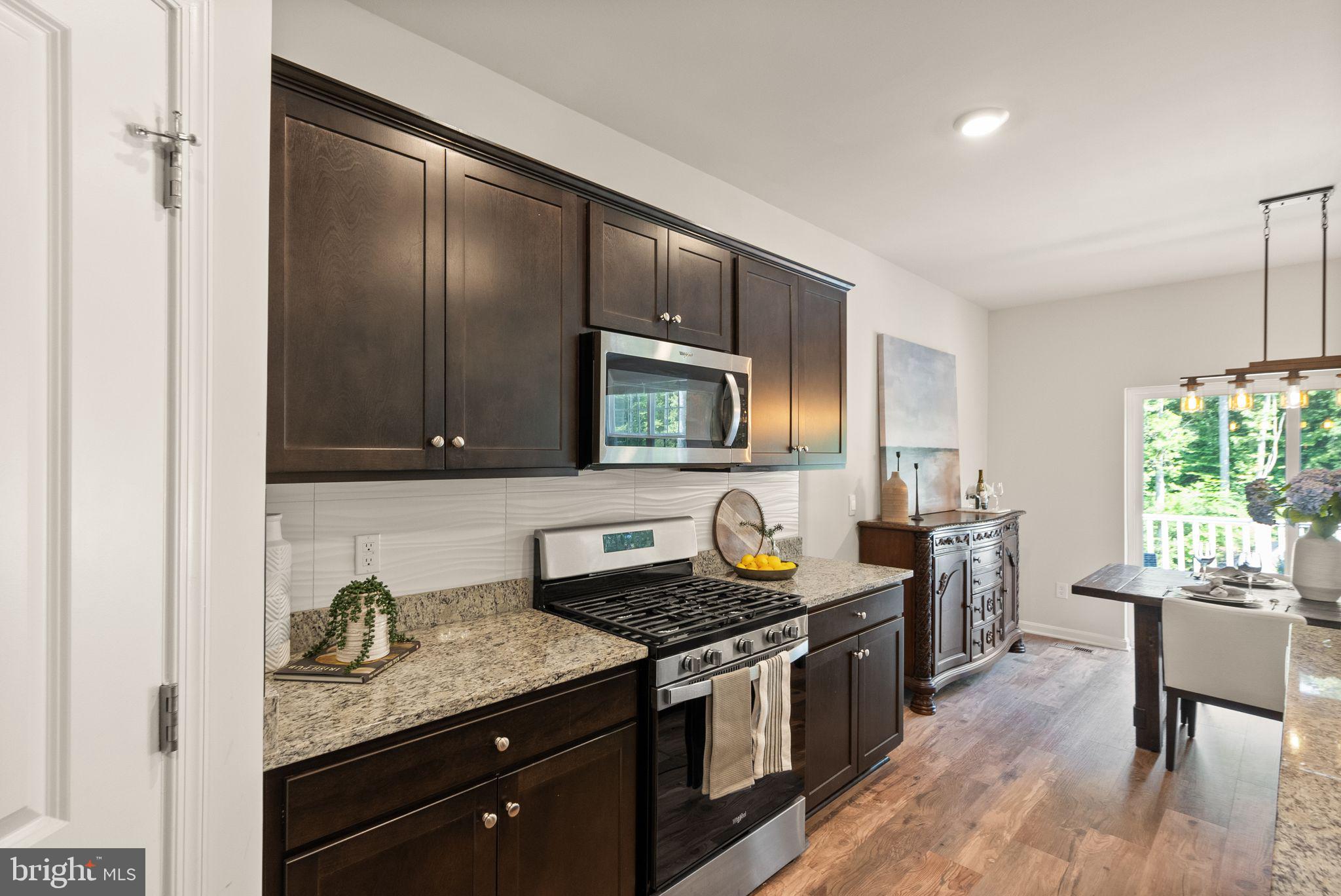 AQUIA OVERLOOK - Residential Lease