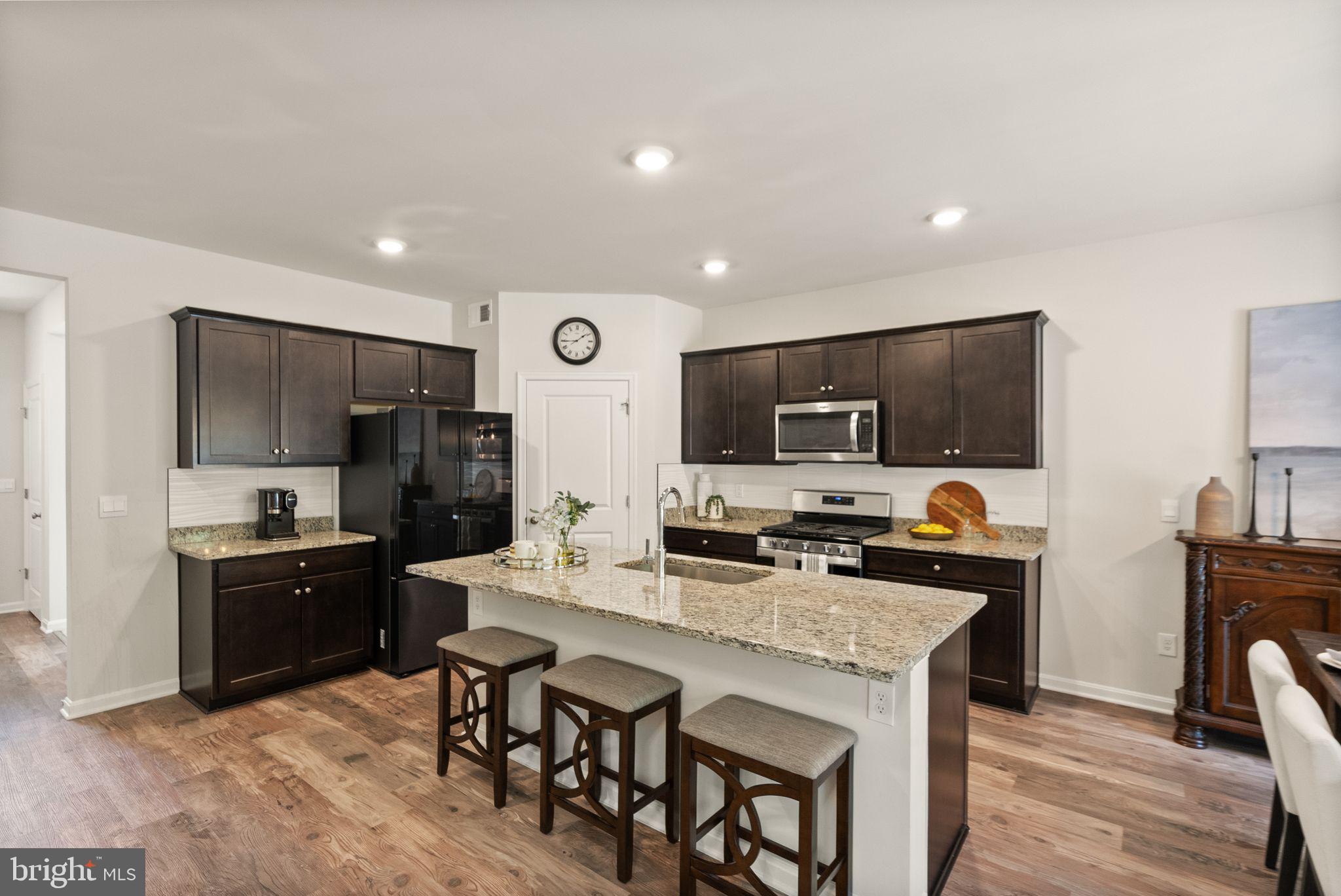 AQUIA OVERLOOK - Residential Lease