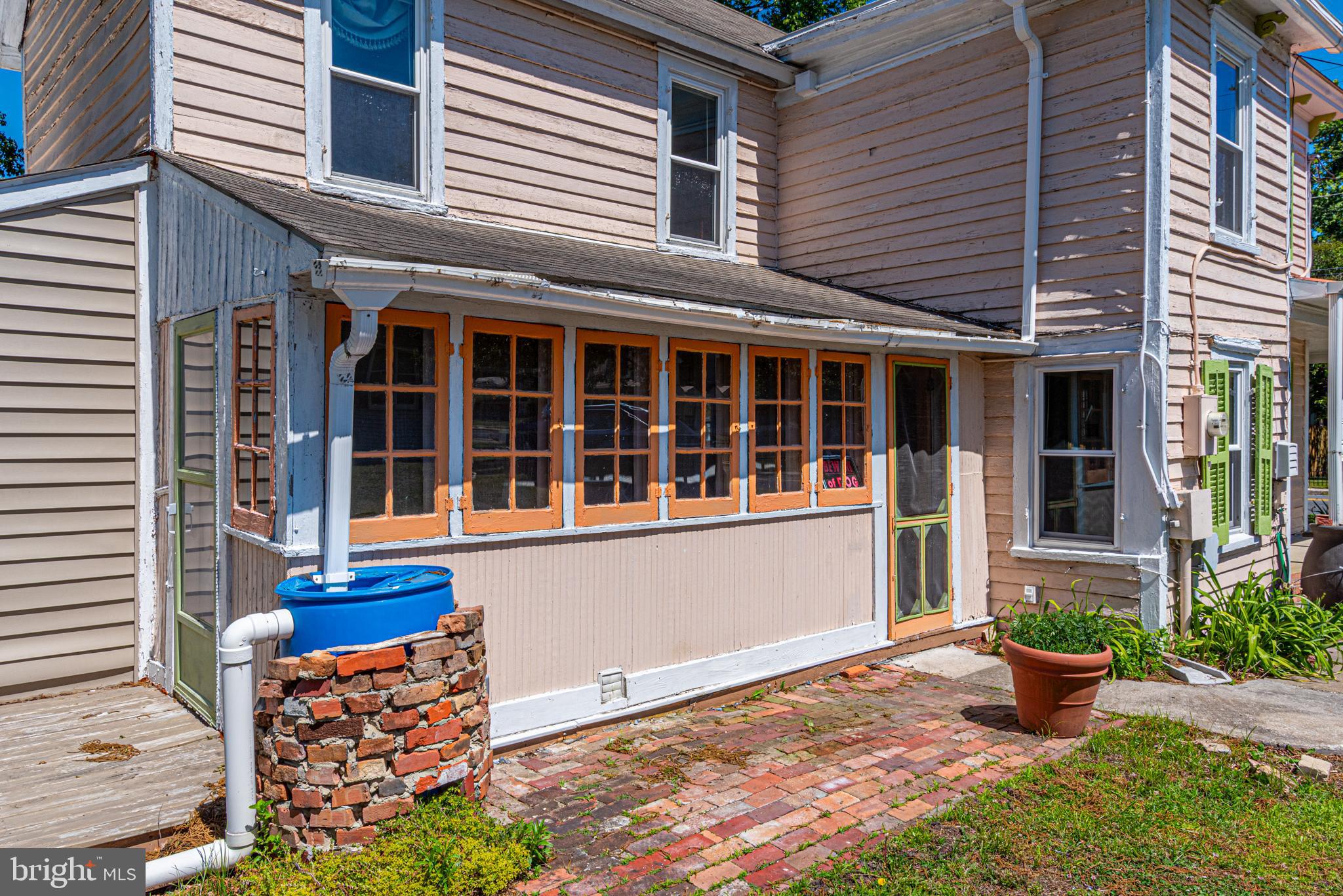FRANKFORD - Residential