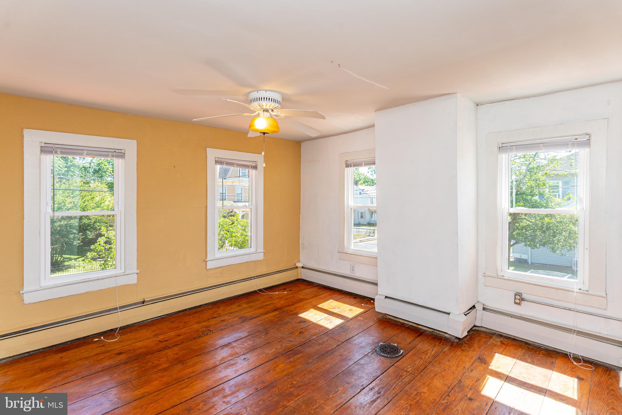 FRANKFORD - Residential