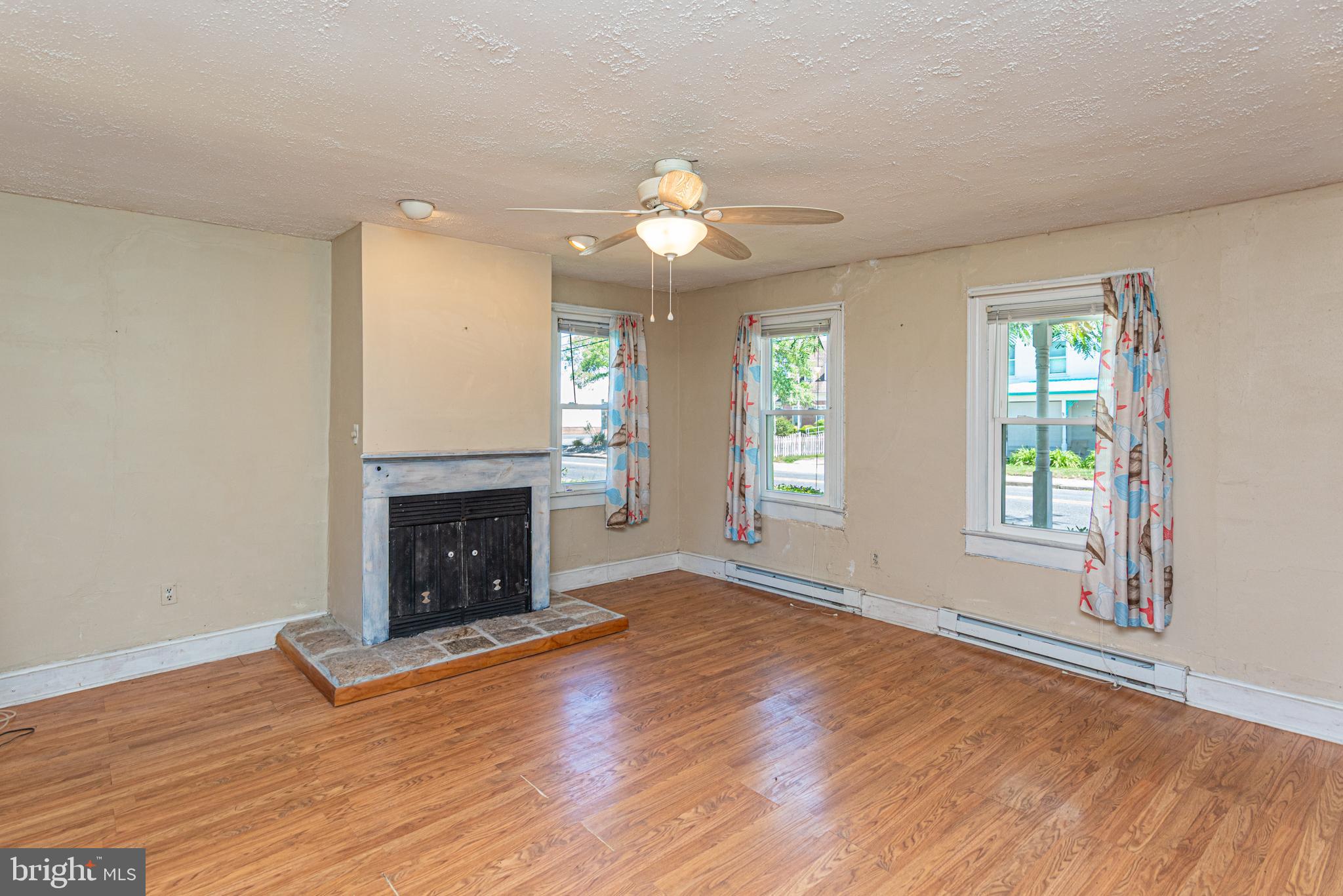 FRANKFORD - Residential