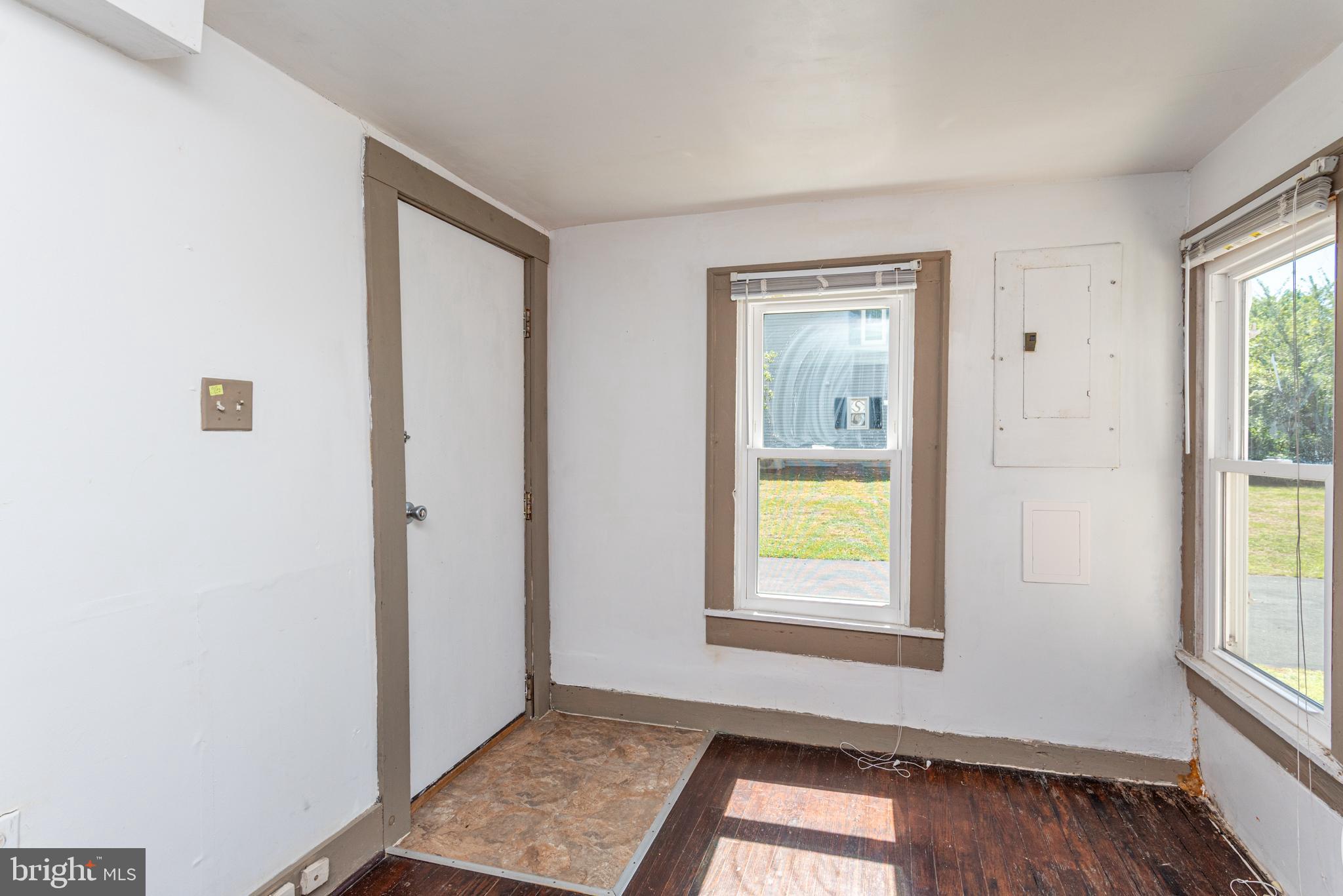 FRANKFORD - Residential