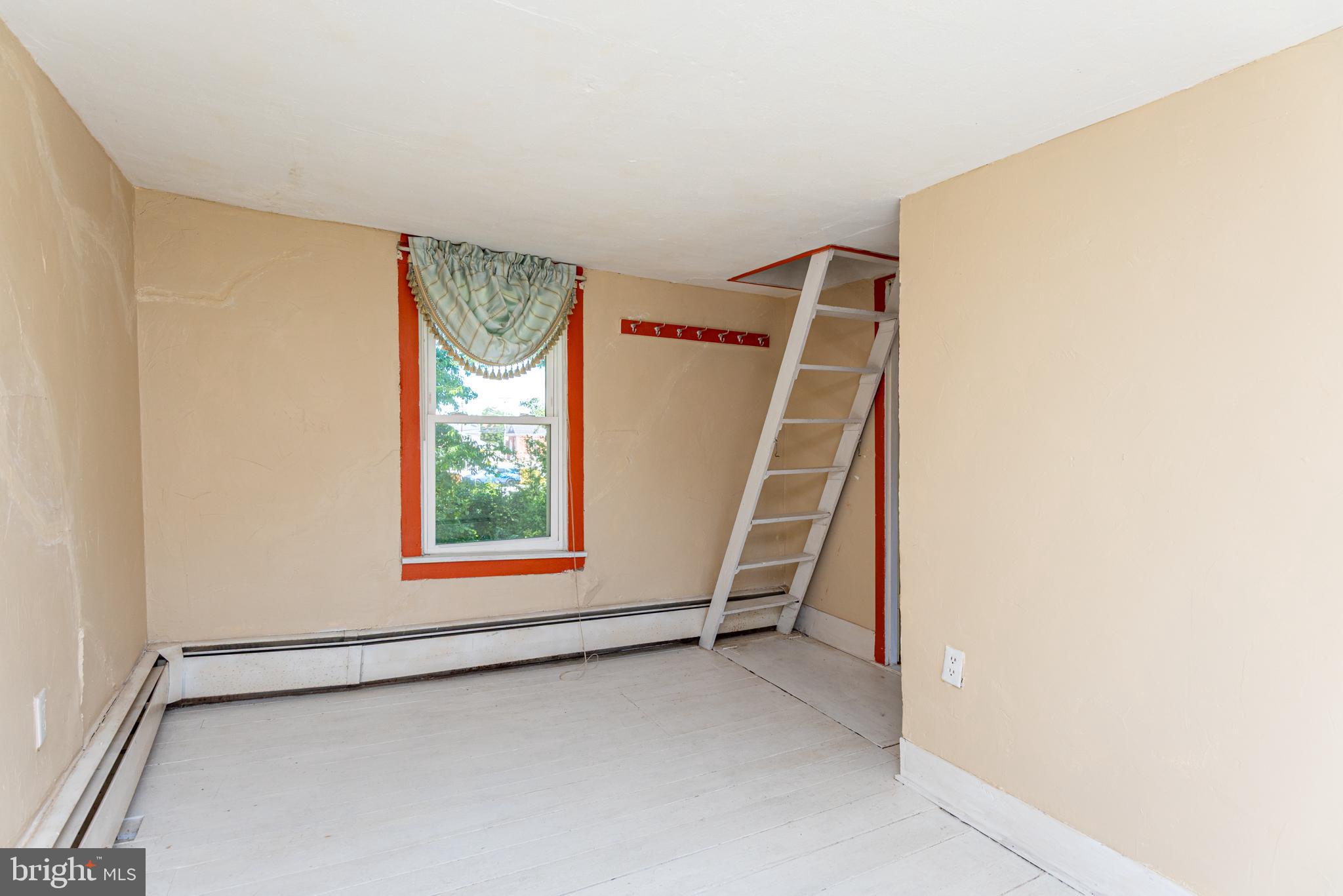 FRANKFORD - Residential
