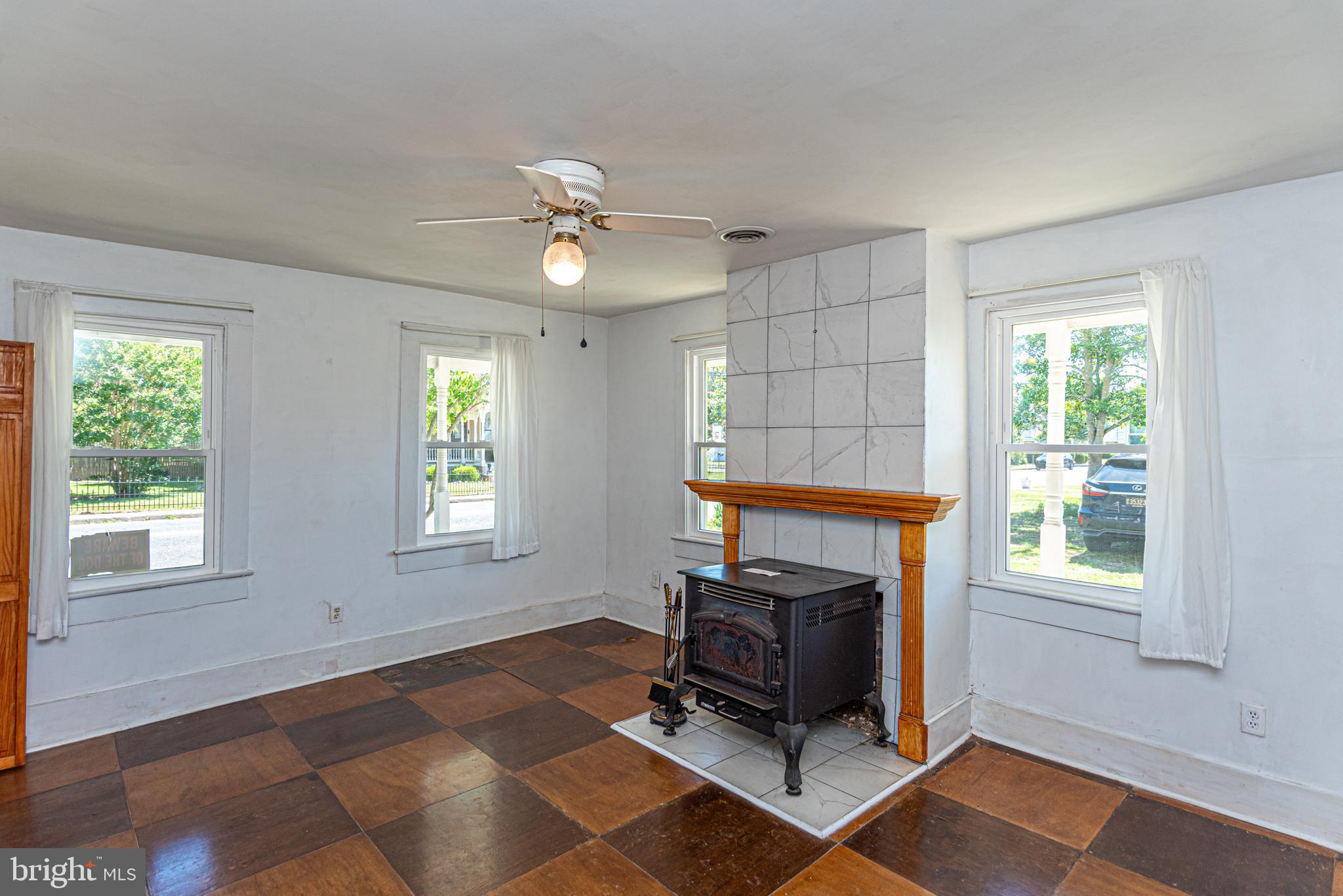 FRANKFORD - Residential