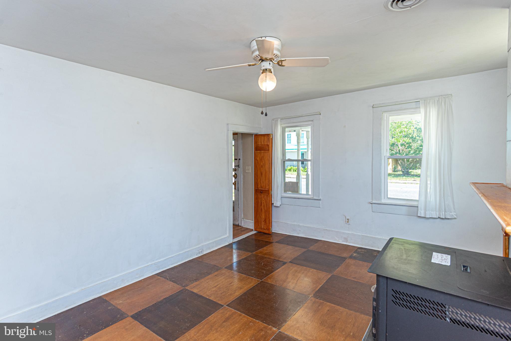 FRANKFORD - Residential