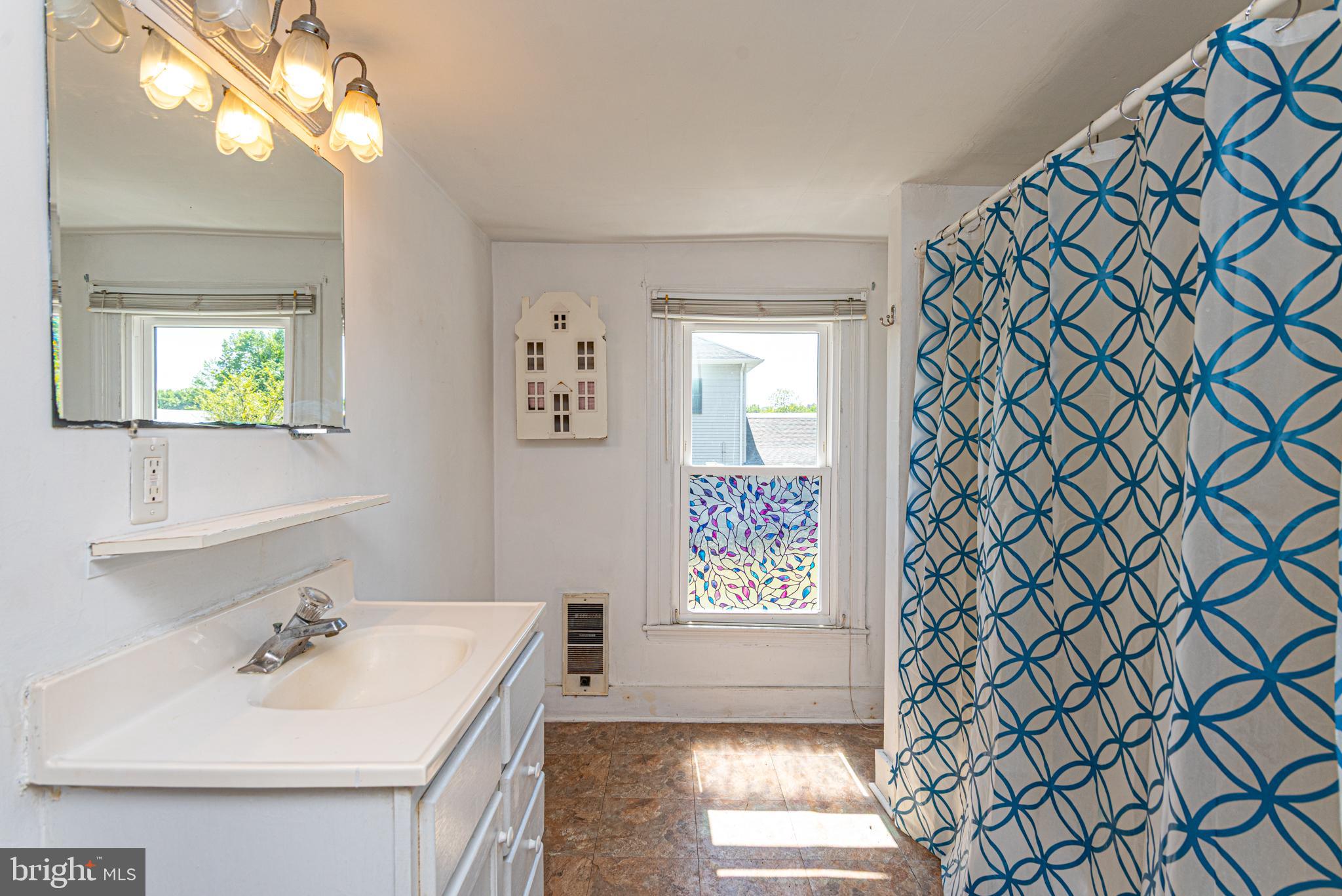 FRANKFORD - Residential
