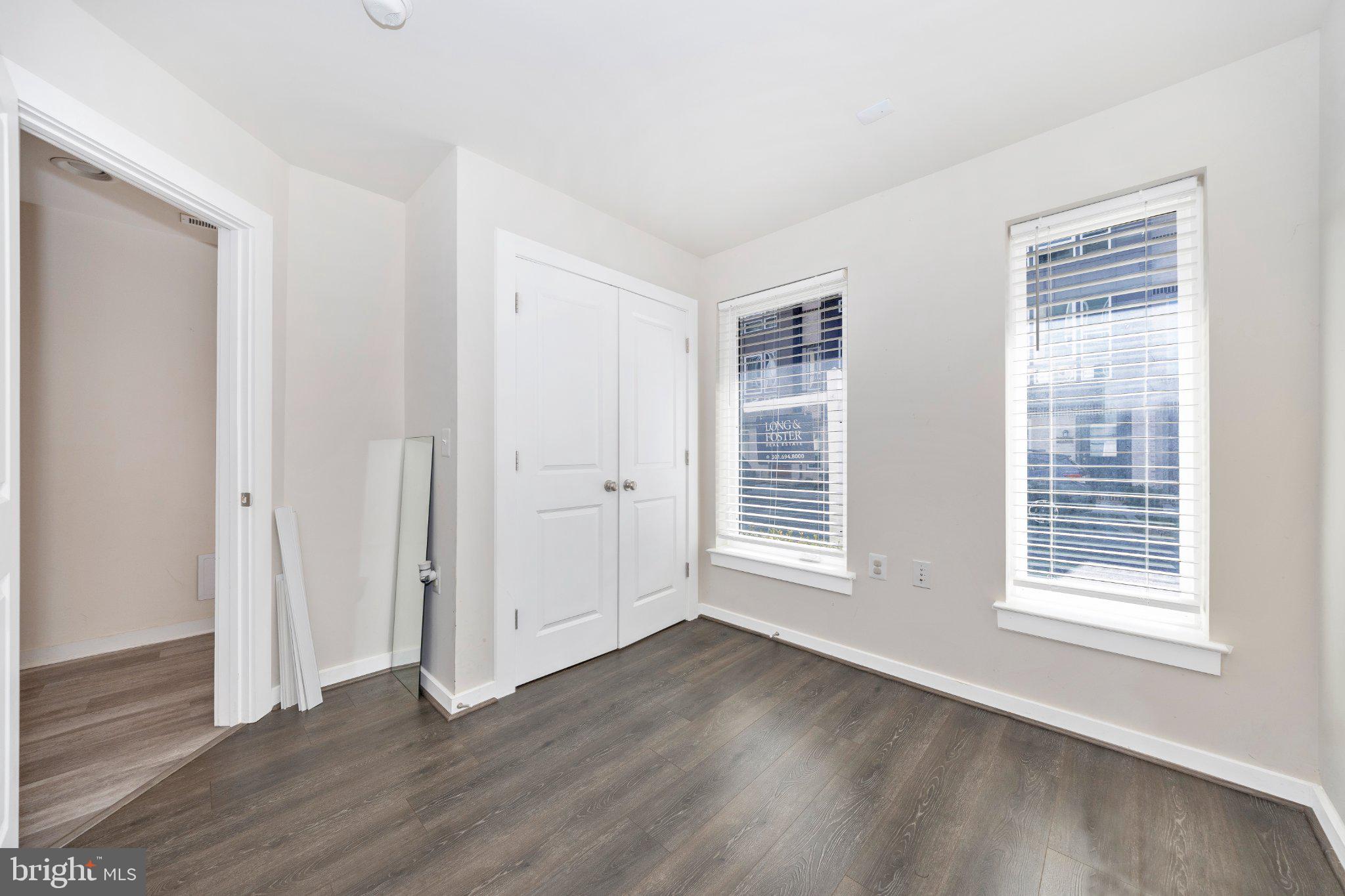 RIVER PLACE - Residential