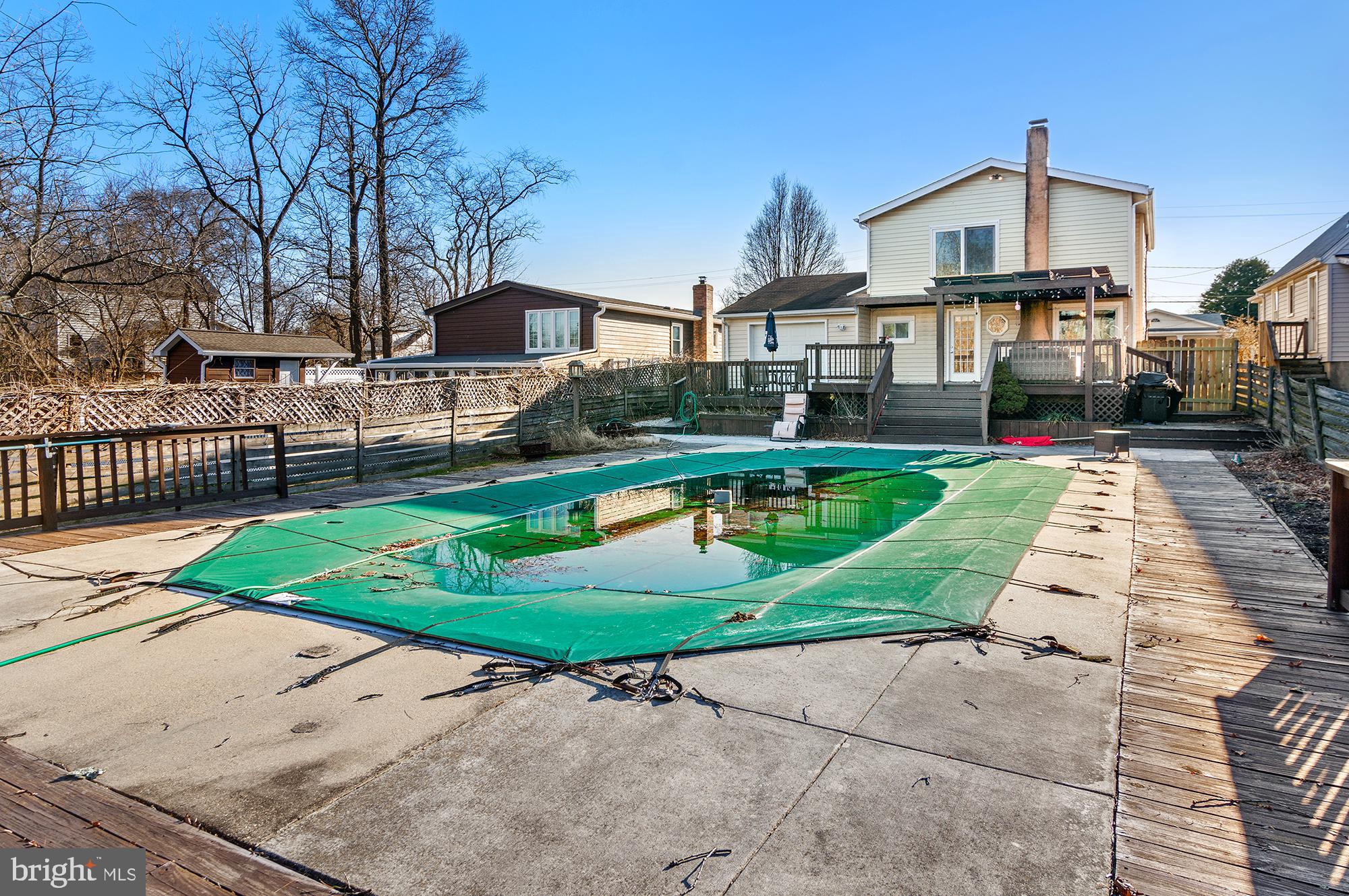 HYDE PARK - Residential