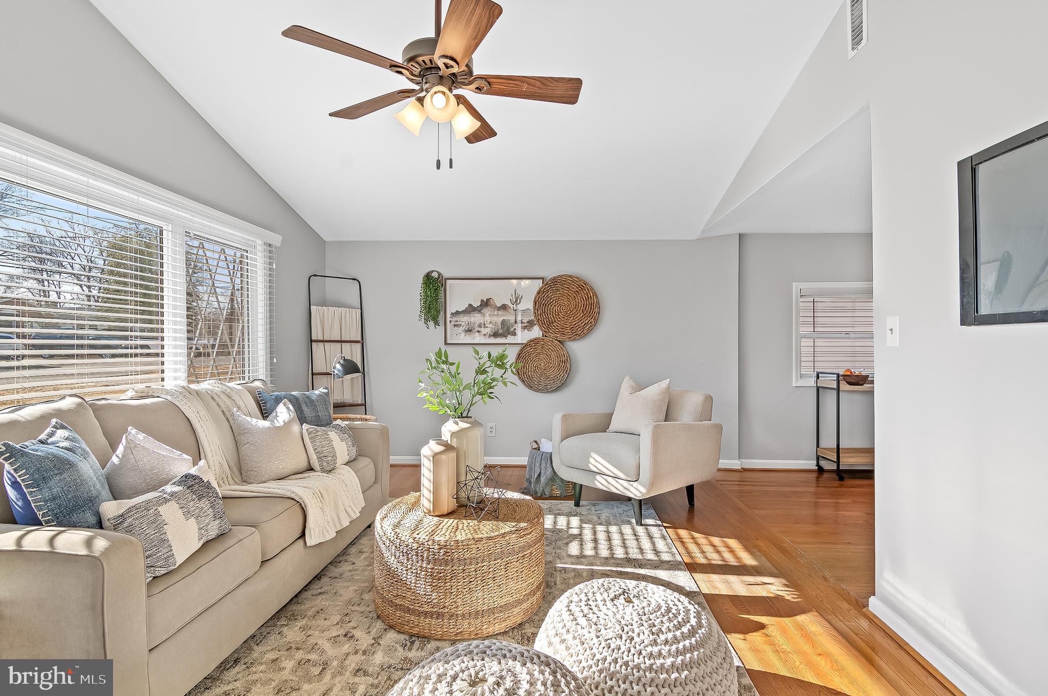 HYDE PARK - Residential