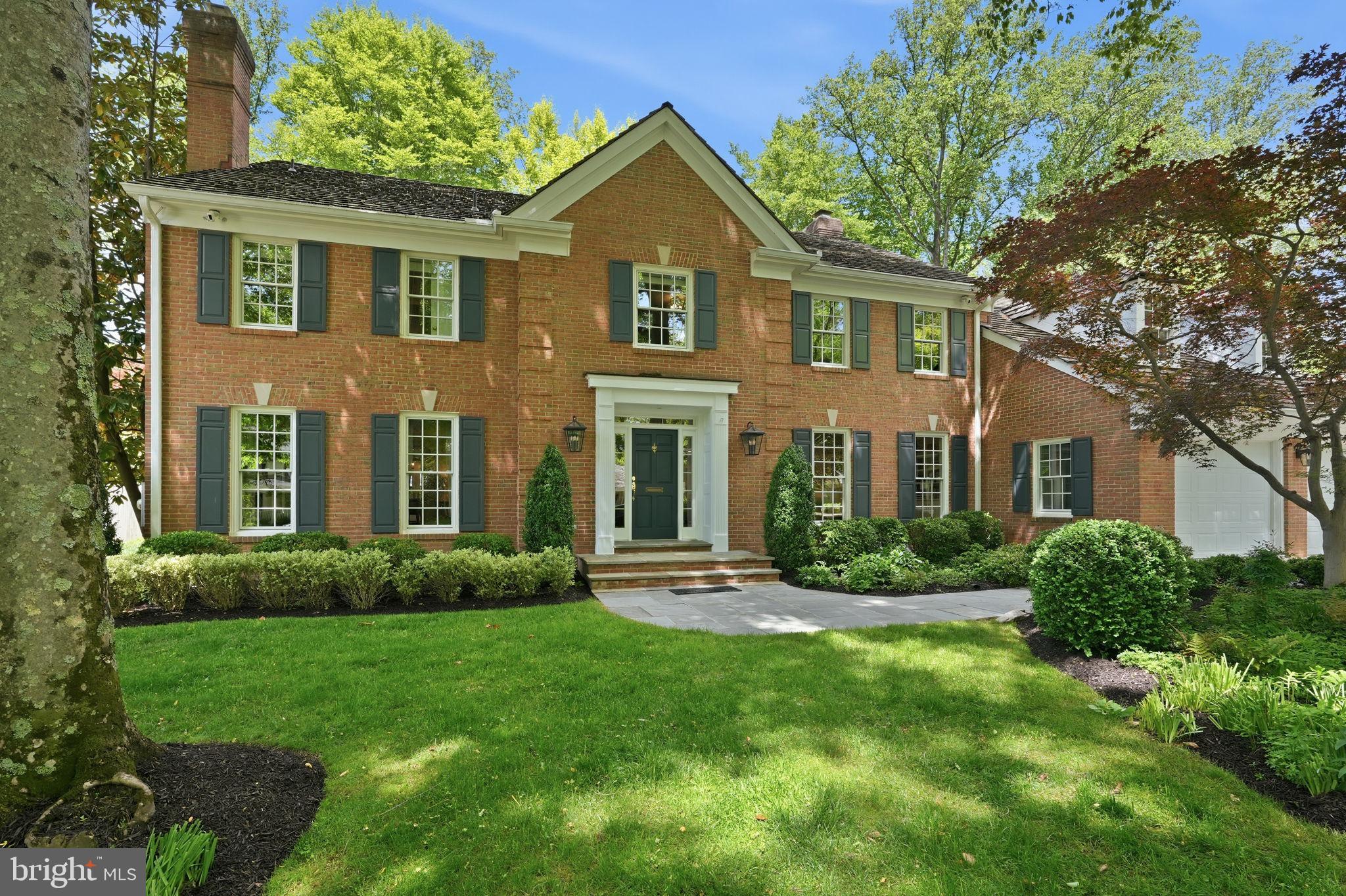 RIVER FALLS - Residential
