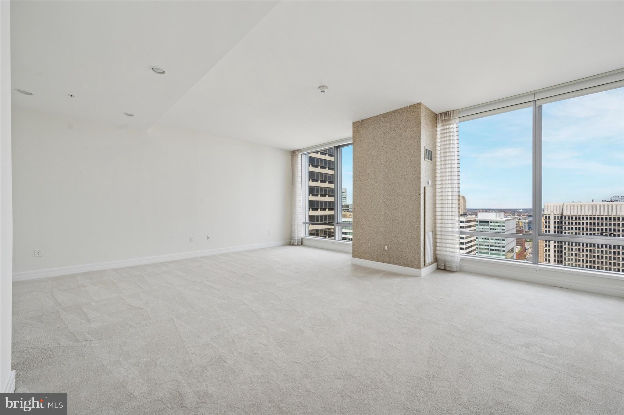 CENTER CITY - Residential