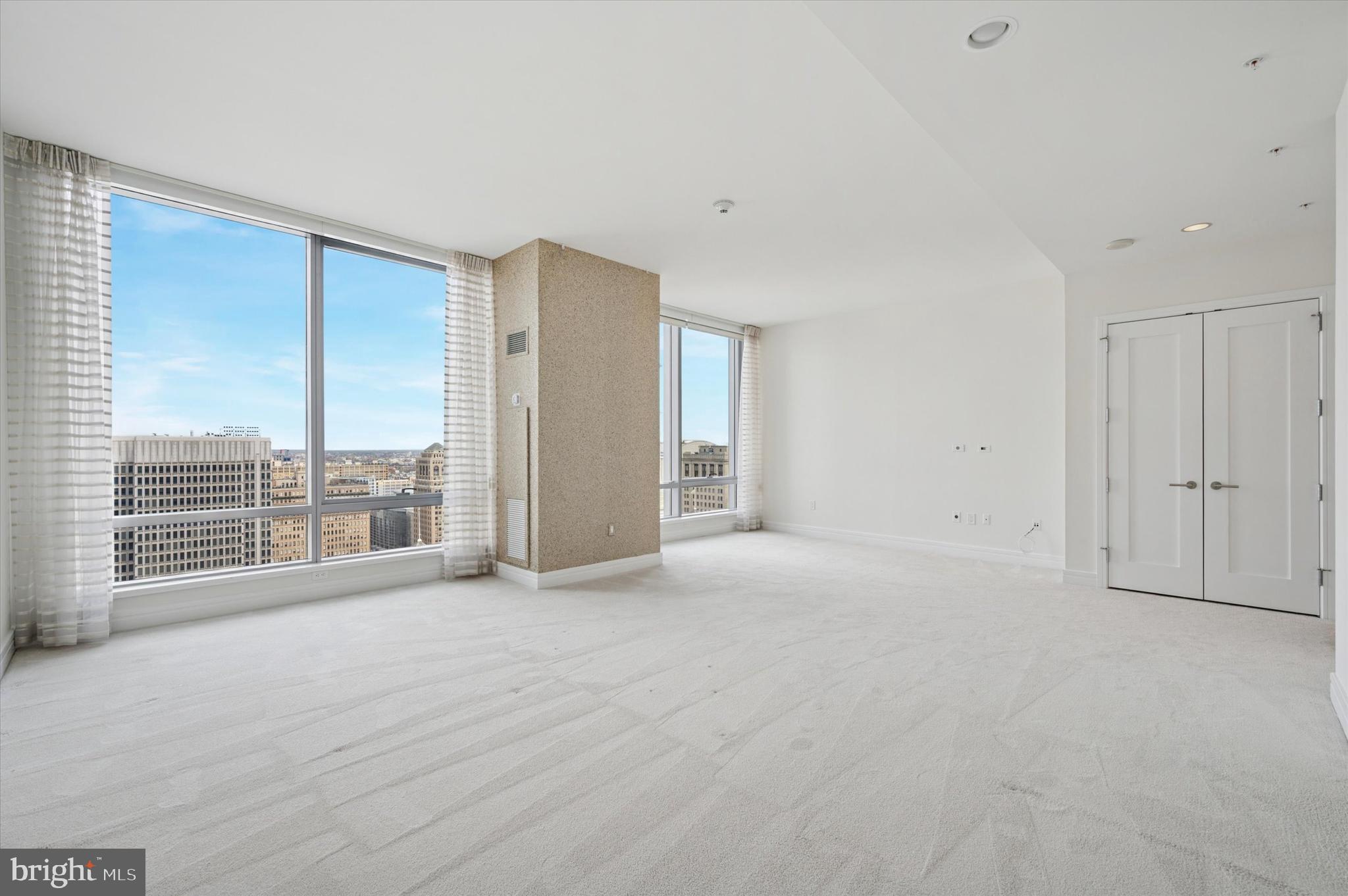 CENTER CITY - Residential