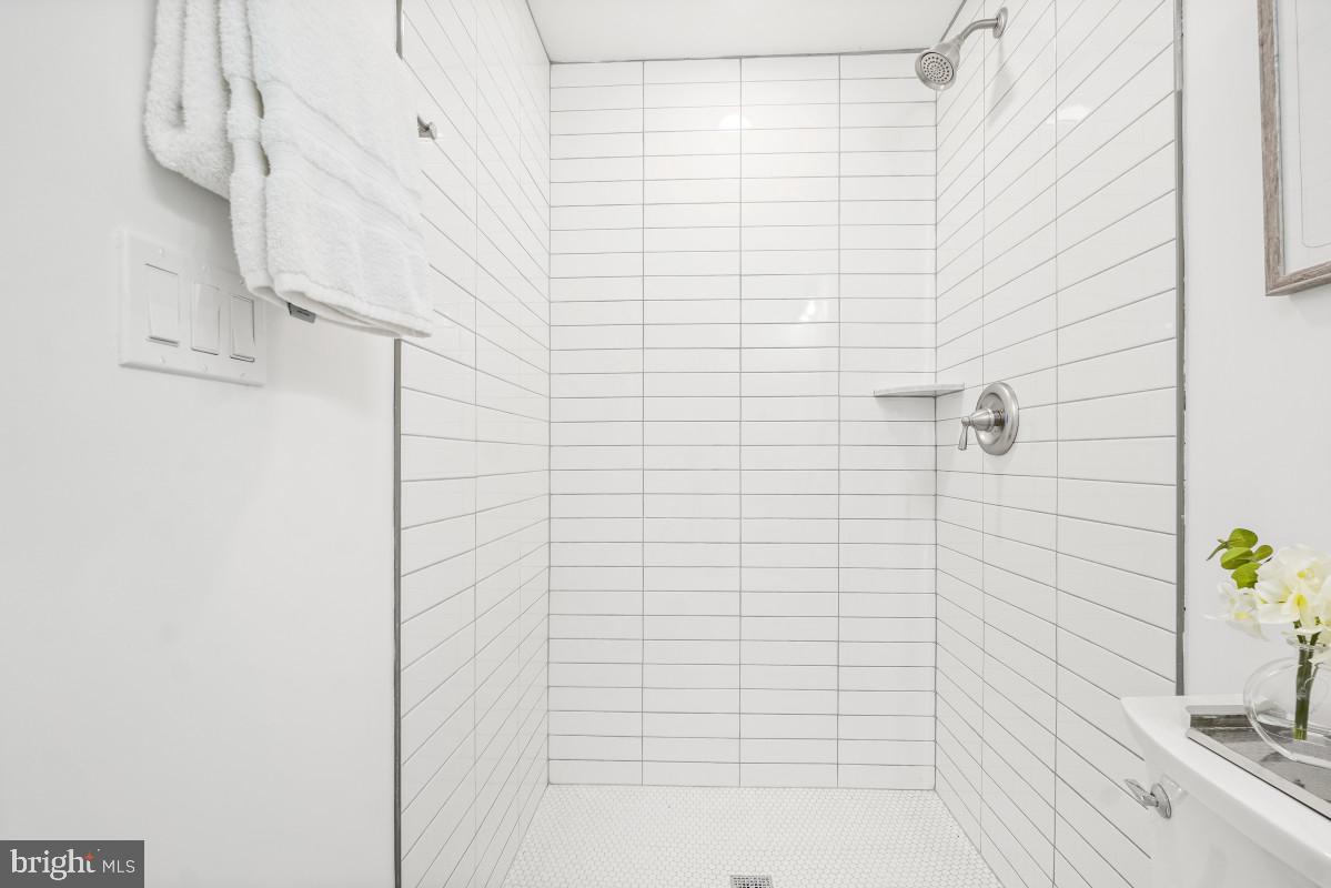 TAKOMA PARK - Residential