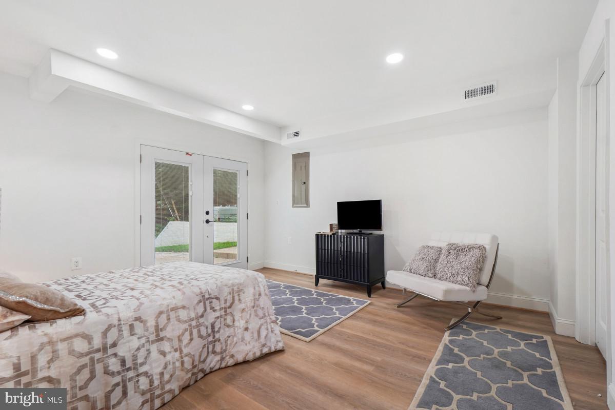 TAKOMA PARK - Residential