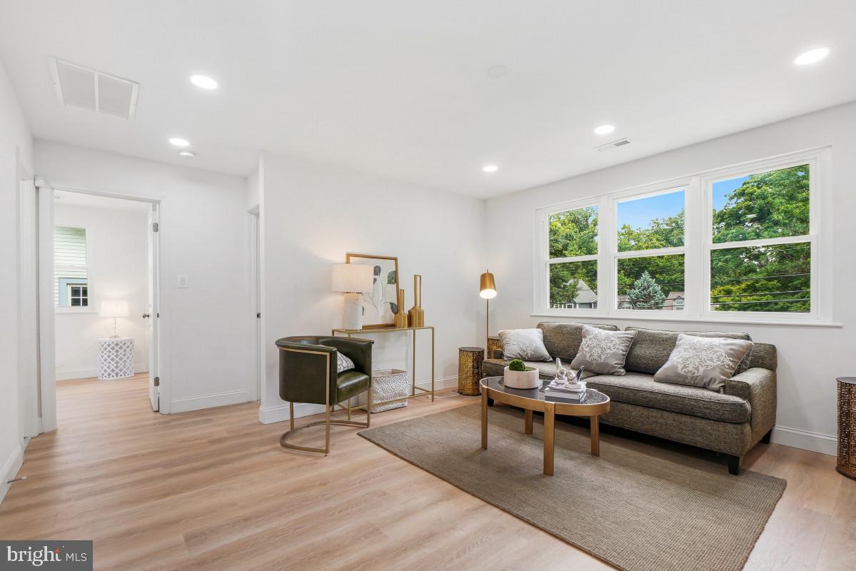 TAKOMA PARK - Residential
