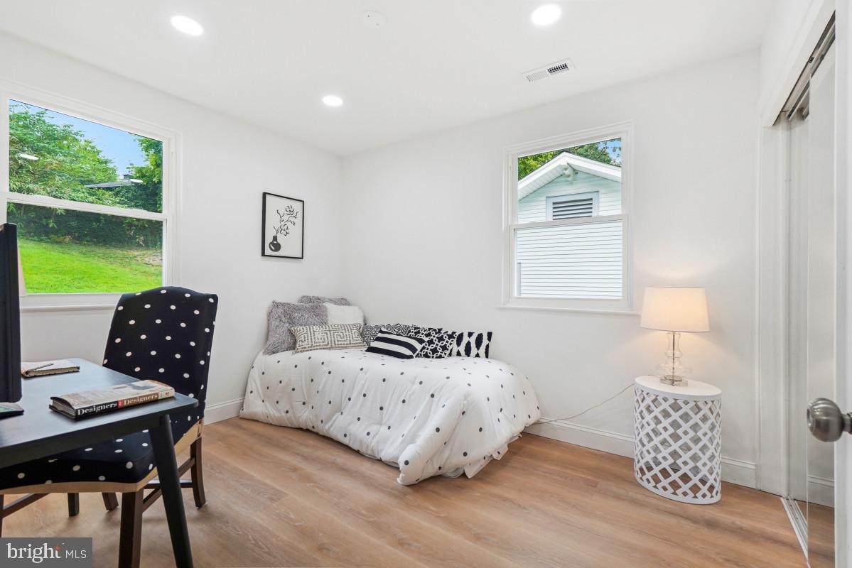 TAKOMA PARK - Residential