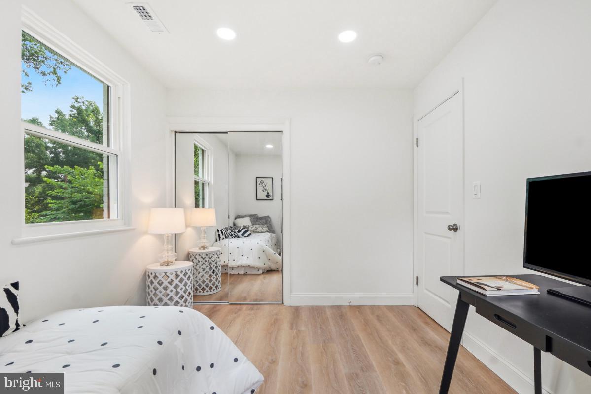 TAKOMA PARK - Residential