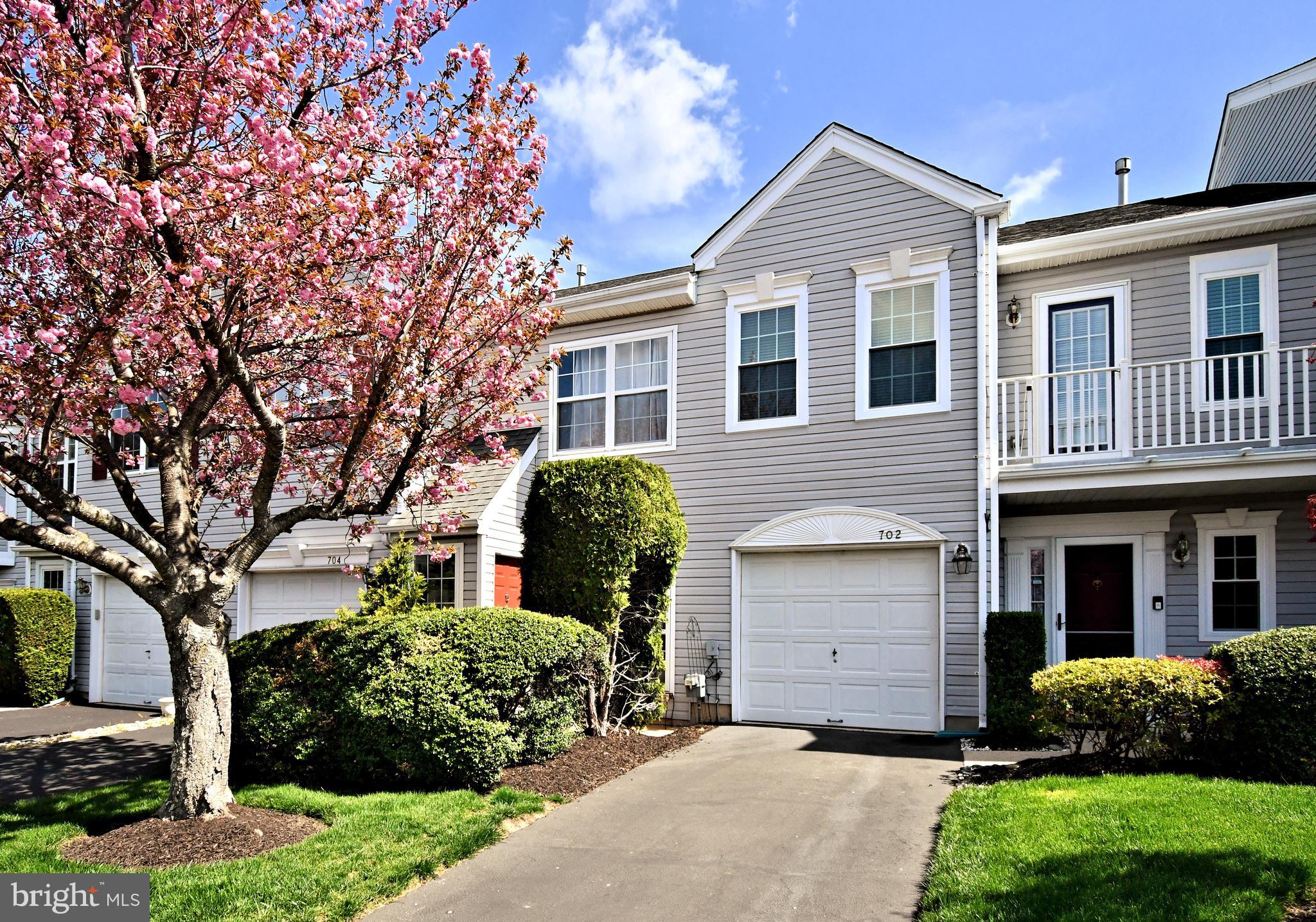WINNERS CIRCLE - Residential
