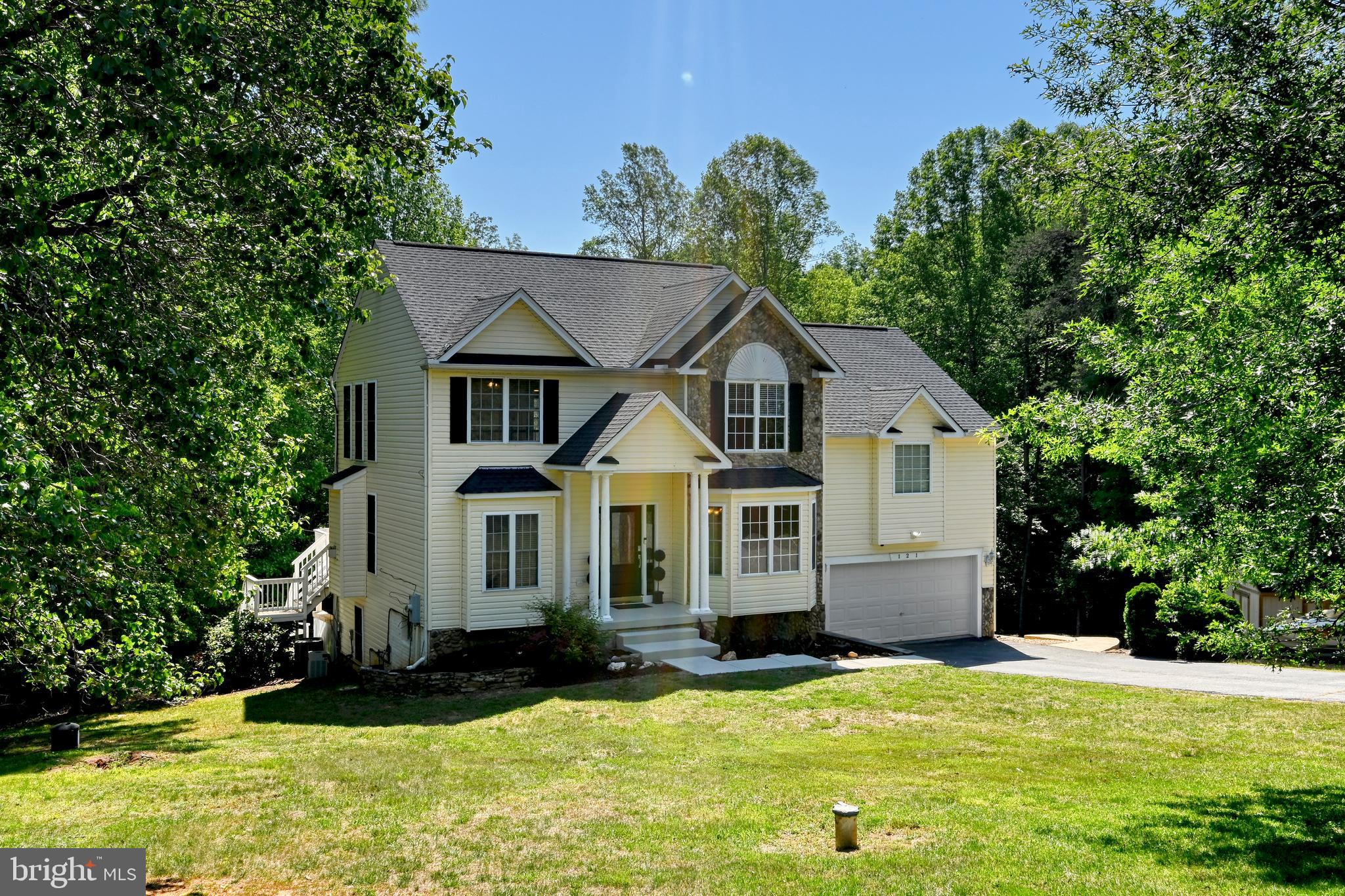 OAK GROVE ESTATES - Residential