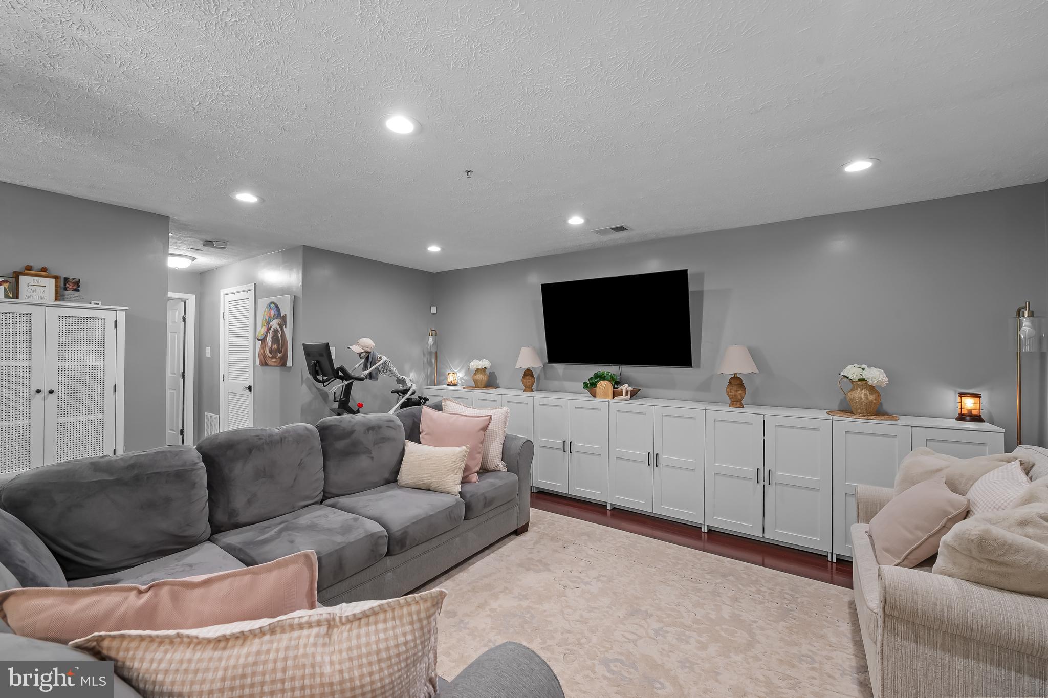 GARDEN OWINGS MILLS - Residential