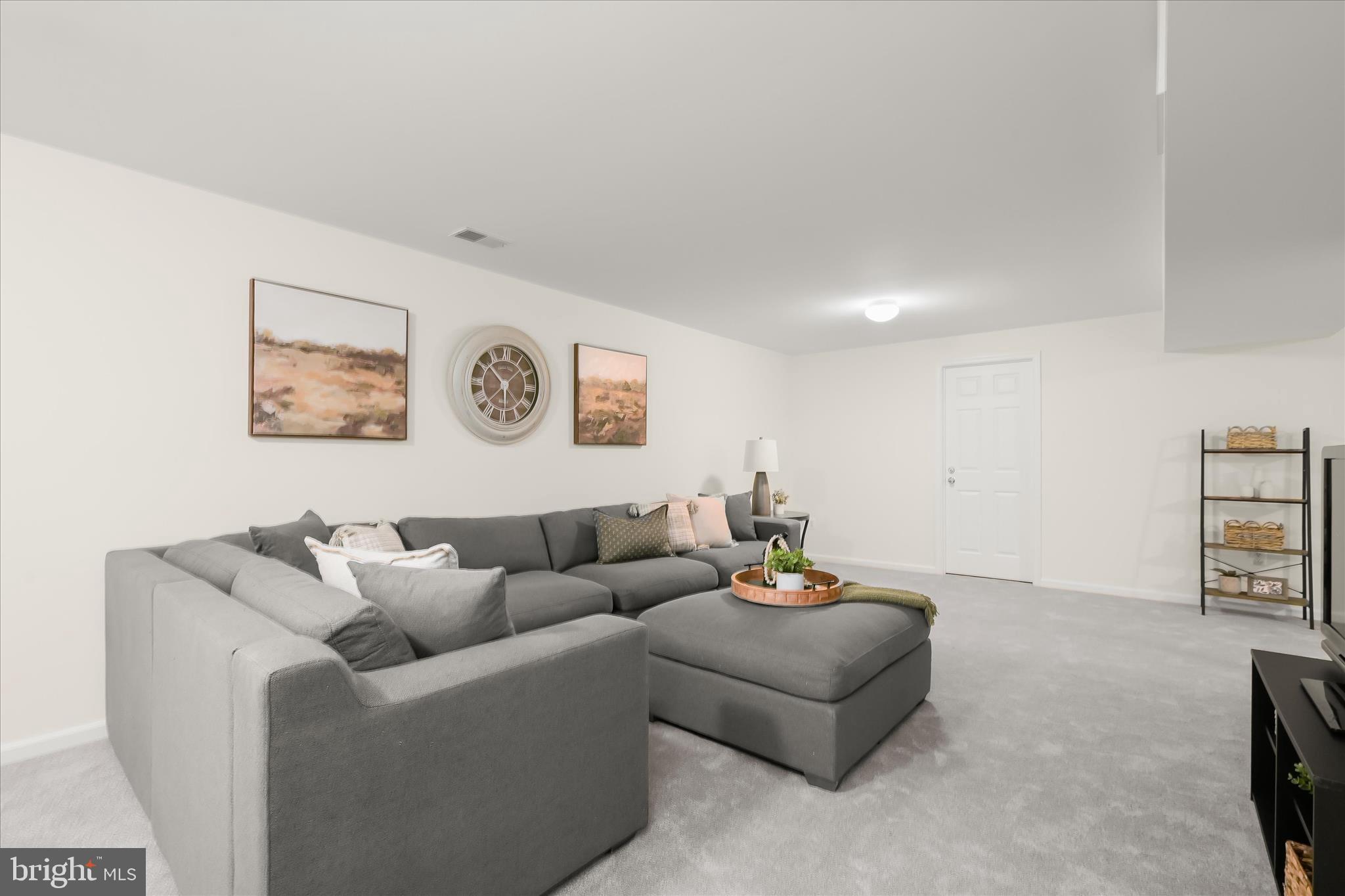 PEBBLE CREEK - Residential