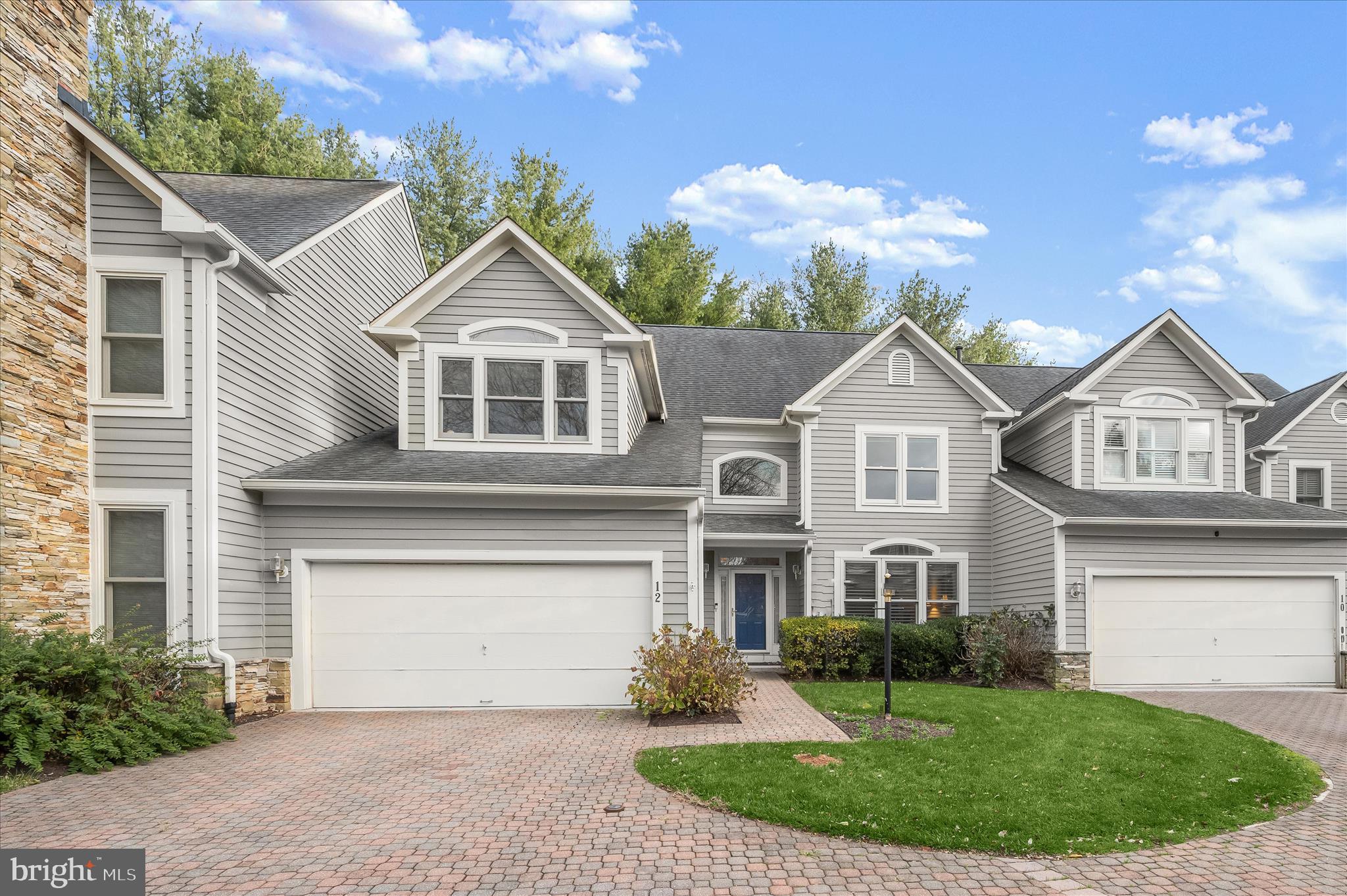 PEBBLE CREEK - Residential