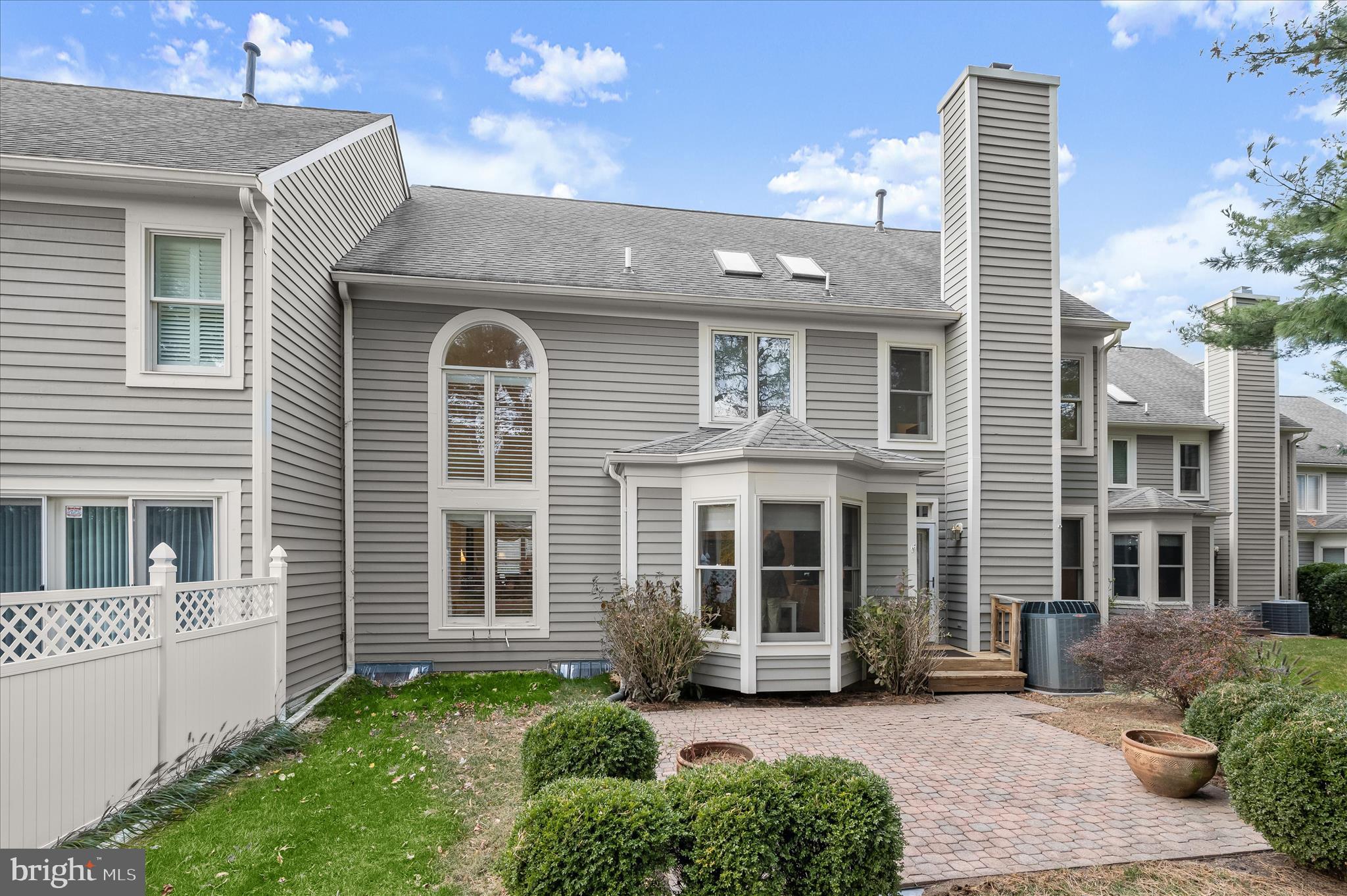 PEBBLE CREEK - Residential