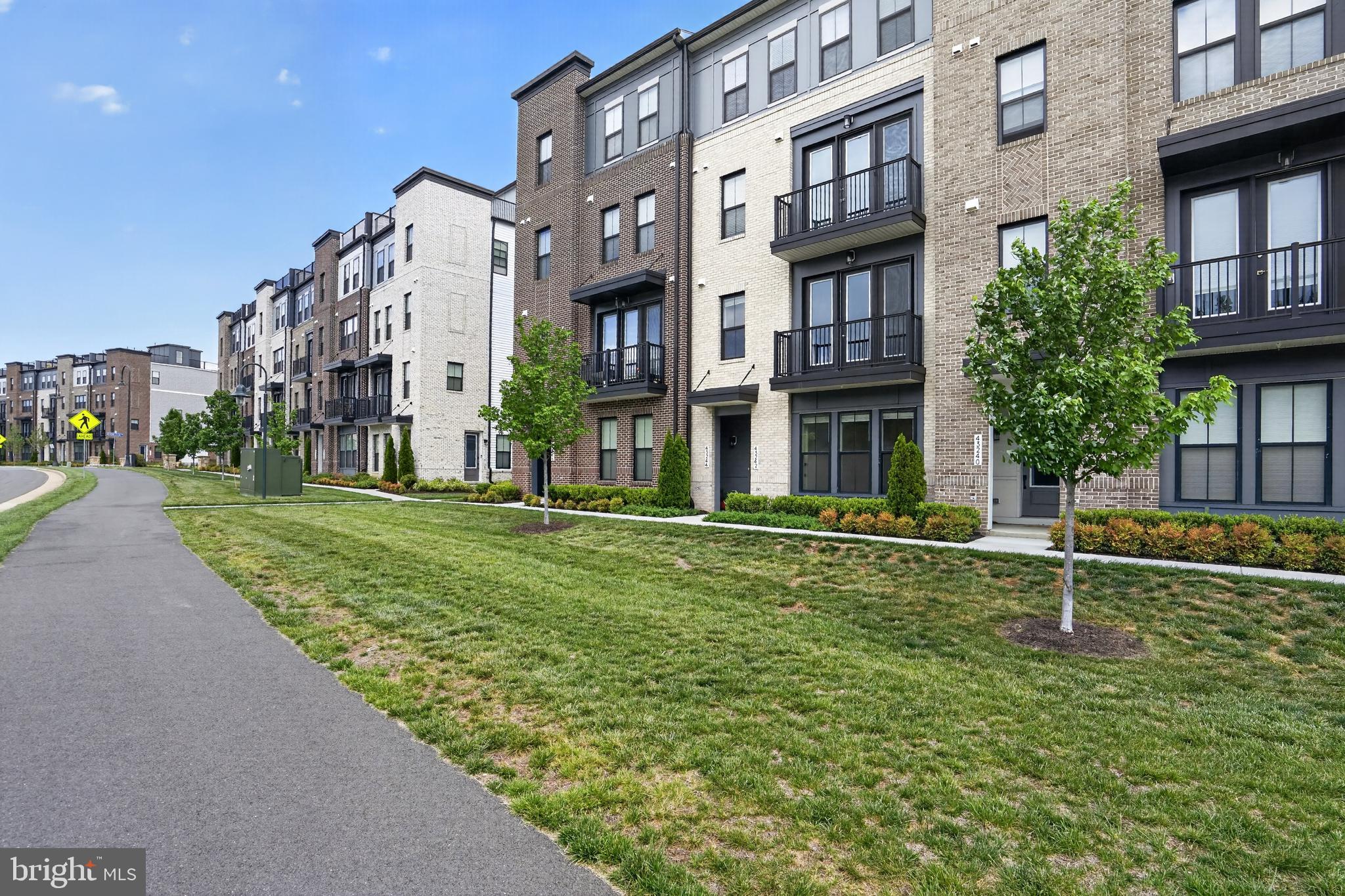 DEMOTT & SILVER - Residential