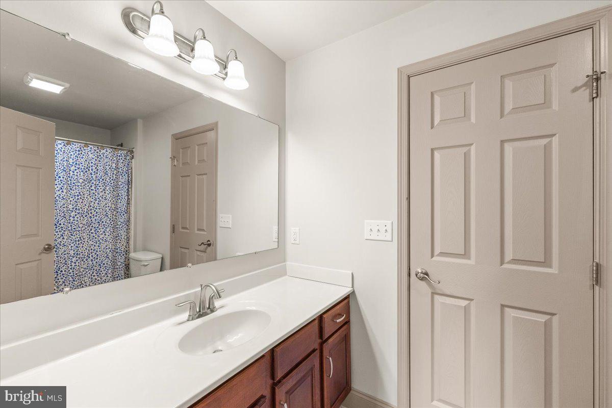 THE ENCLAVE - Residential