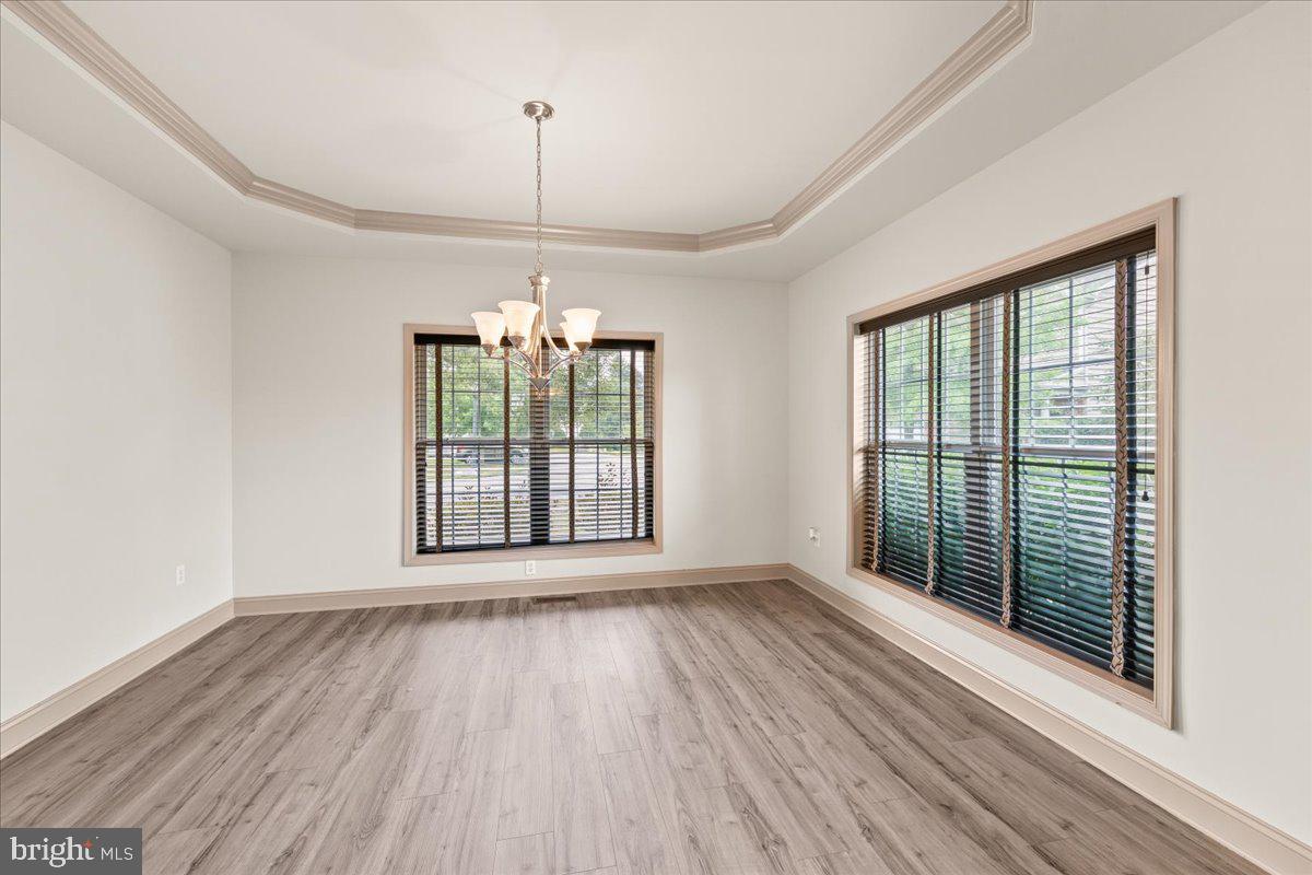 THE ENCLAVE - Residential