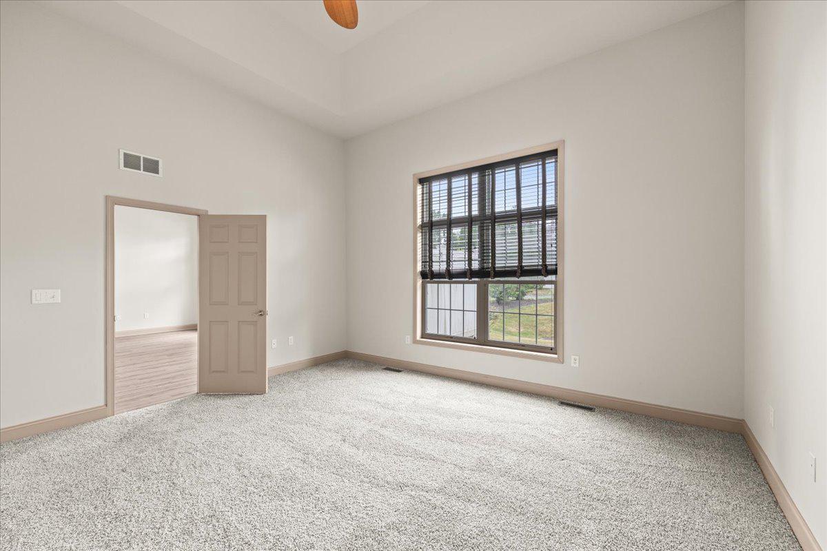THE ENCLAVE - Residential