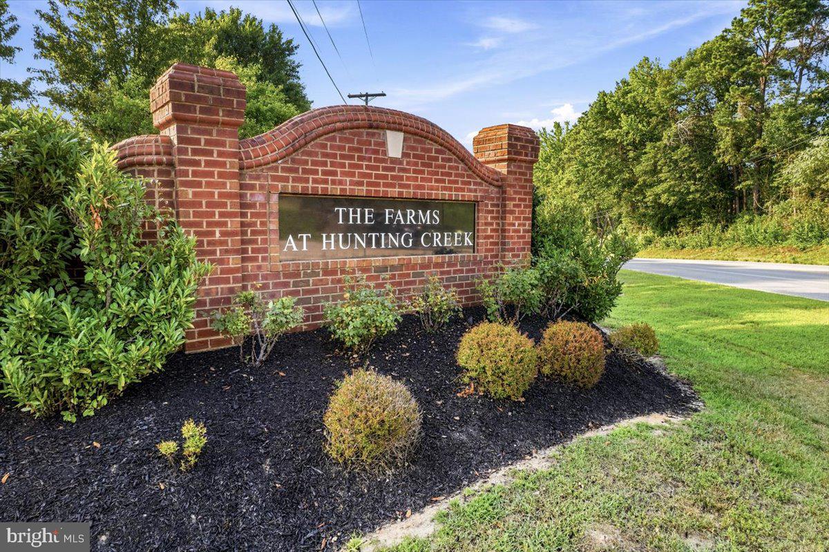 FARMS AT HUNTING CREEK - Residential