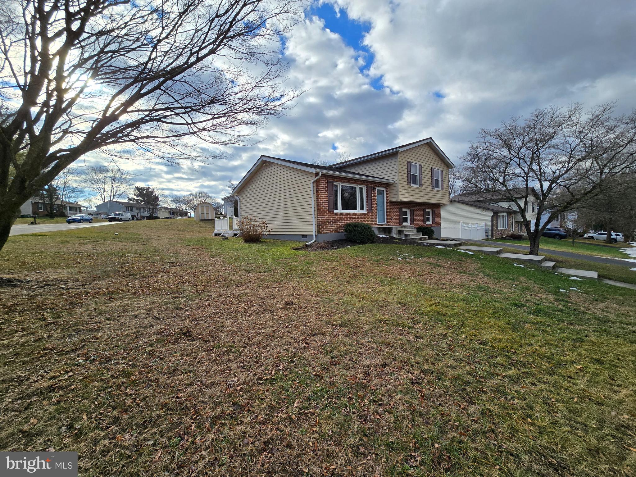HILLTOP - Residential