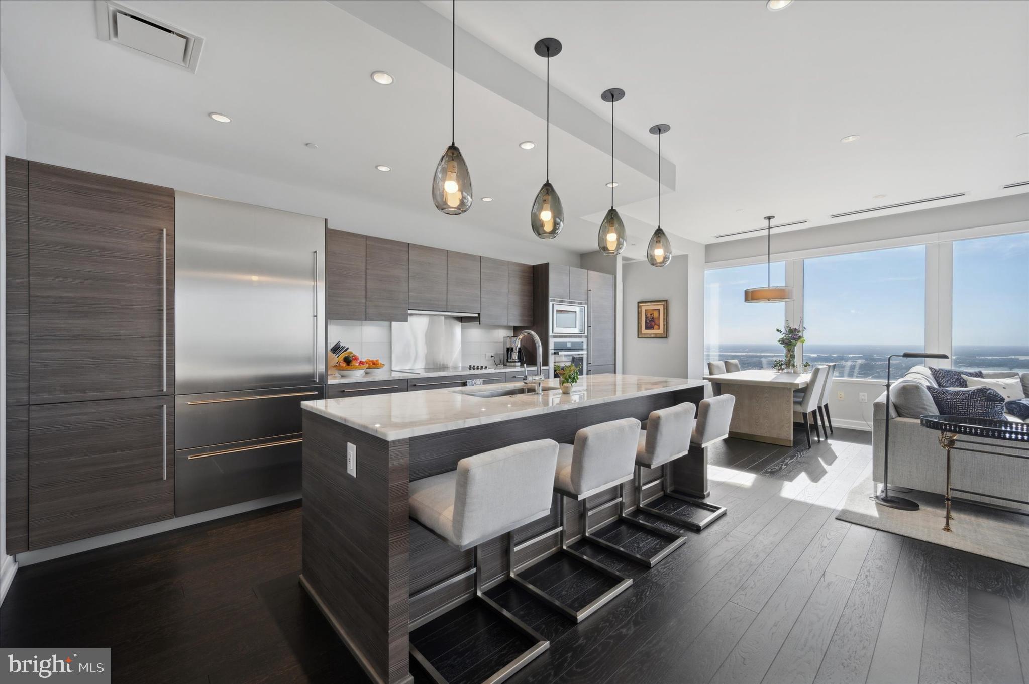 CENTER CITY - Residential