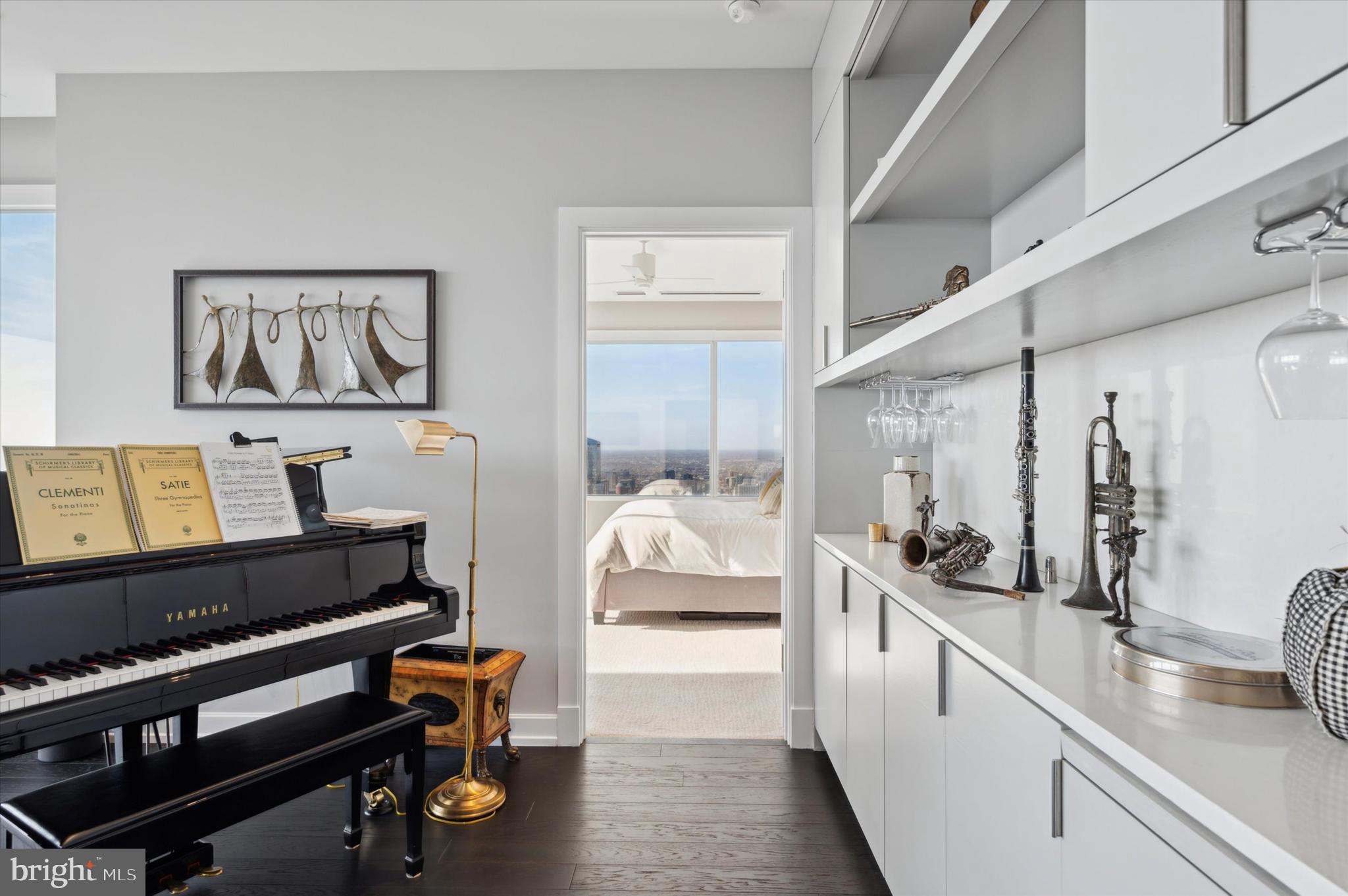 CENTER CITY - Residential