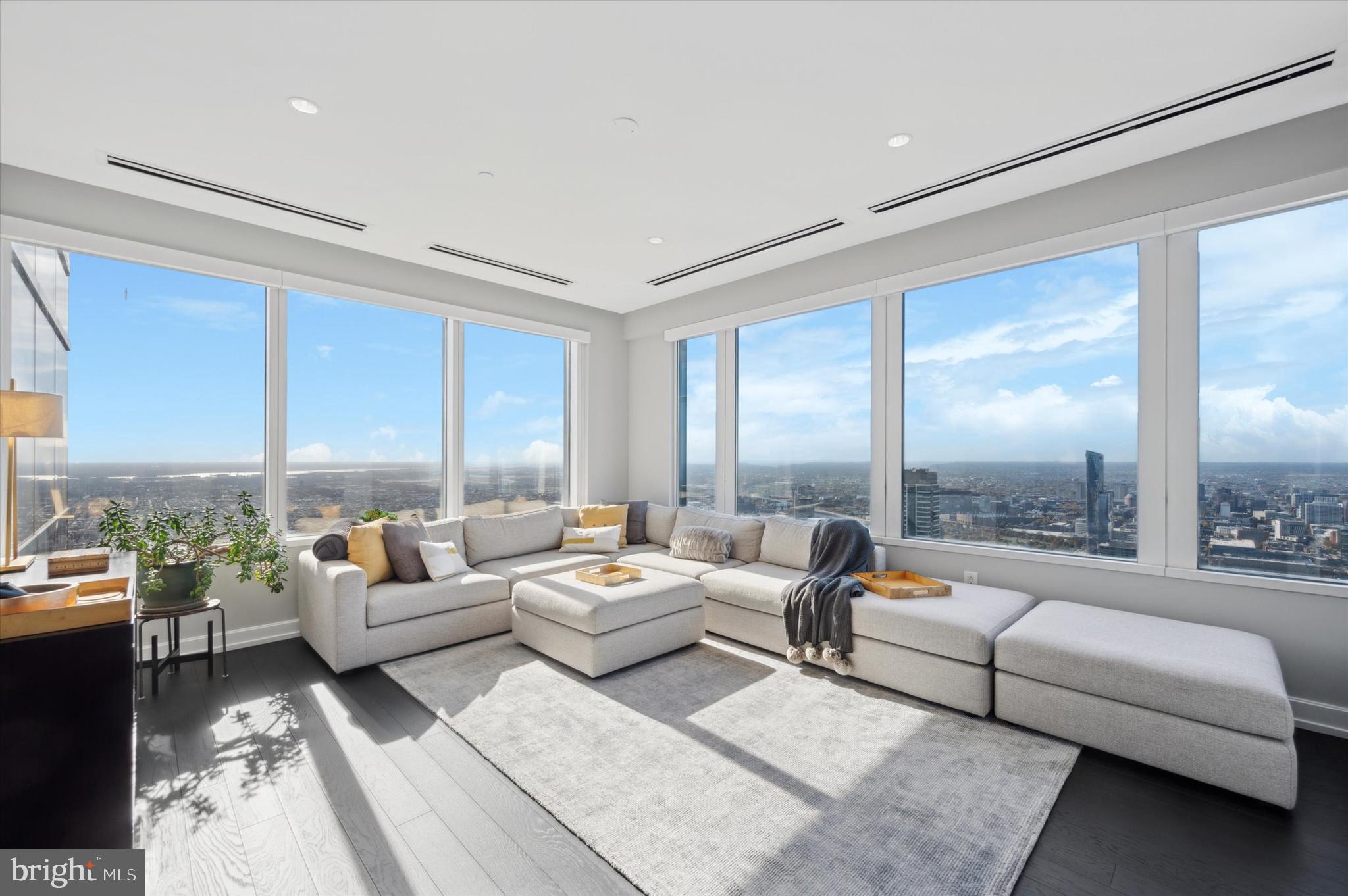 CENTER CITY - Residential