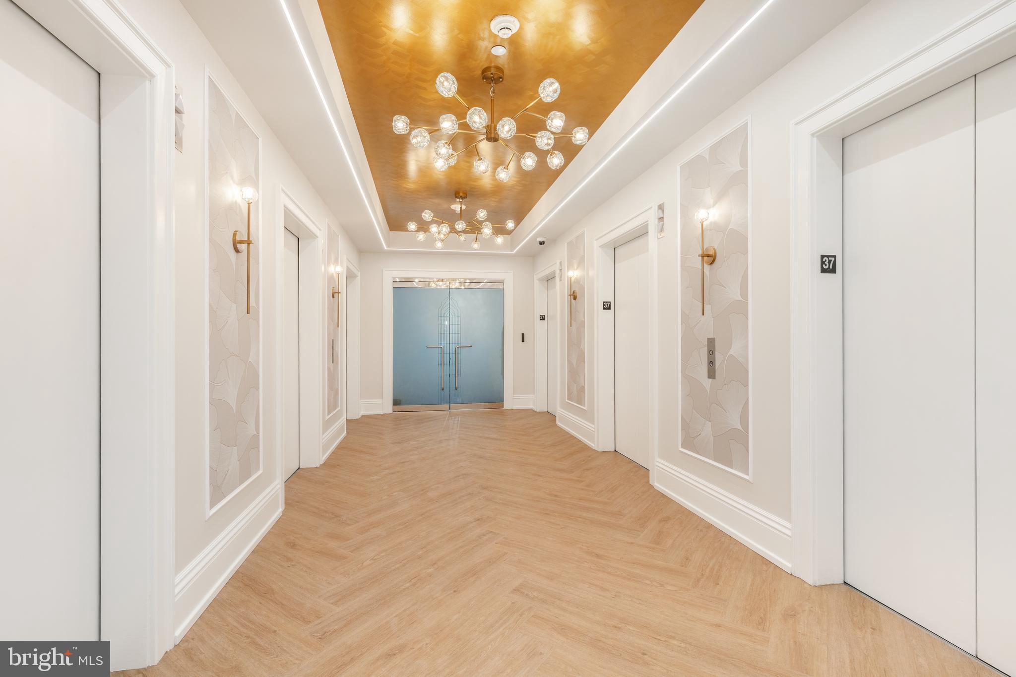CENTER CITY - Residential