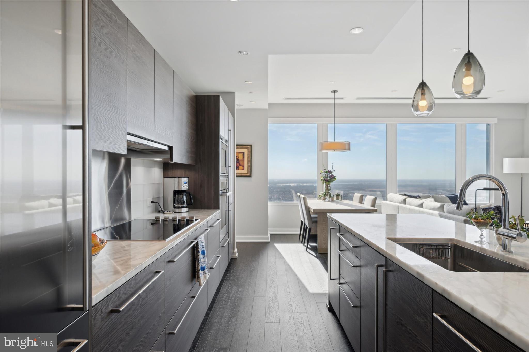 CENTER CITY - Residential