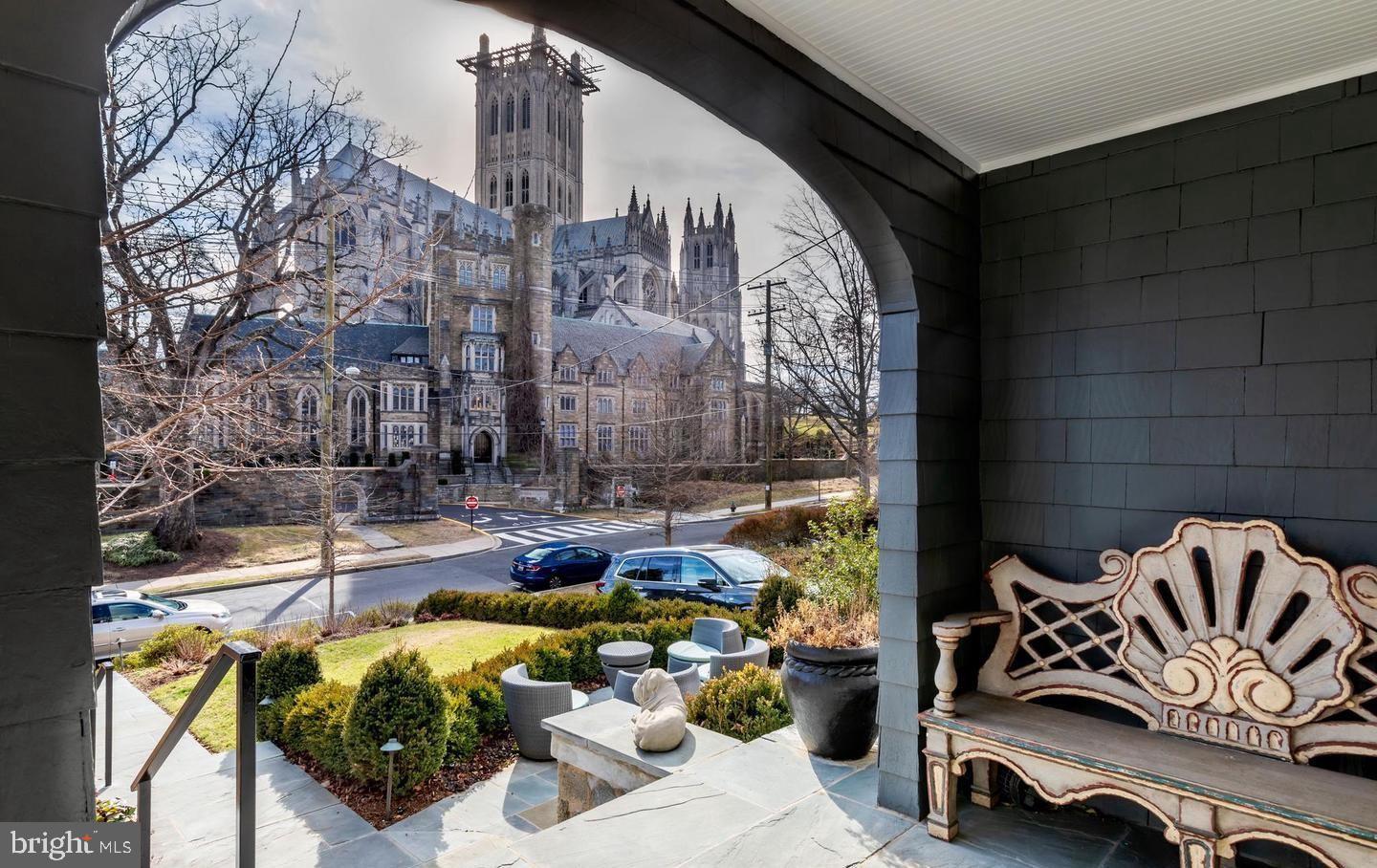 CLEVELAND PARK - Residential