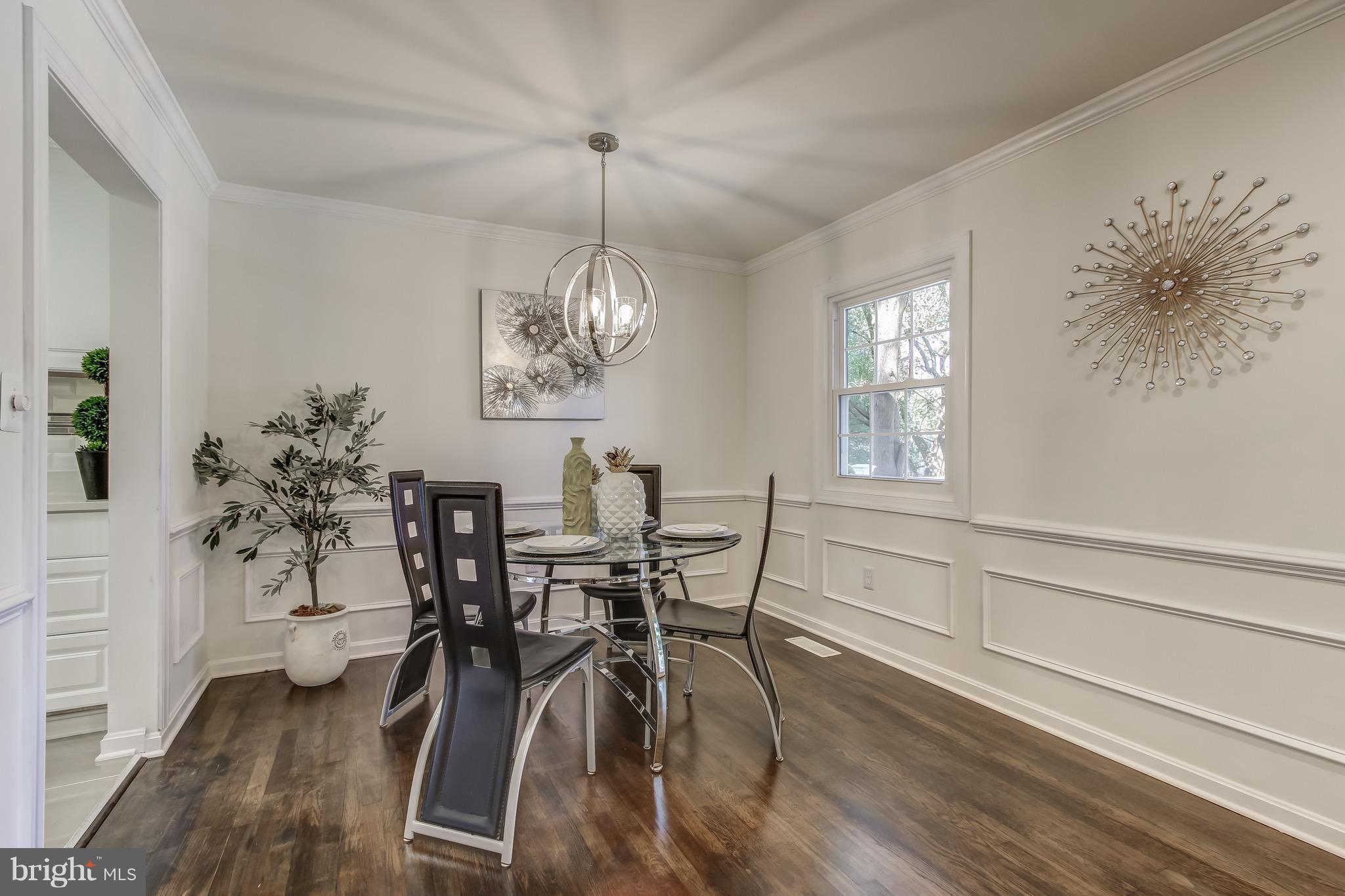 DIAMOND COURTS - Residential Lease