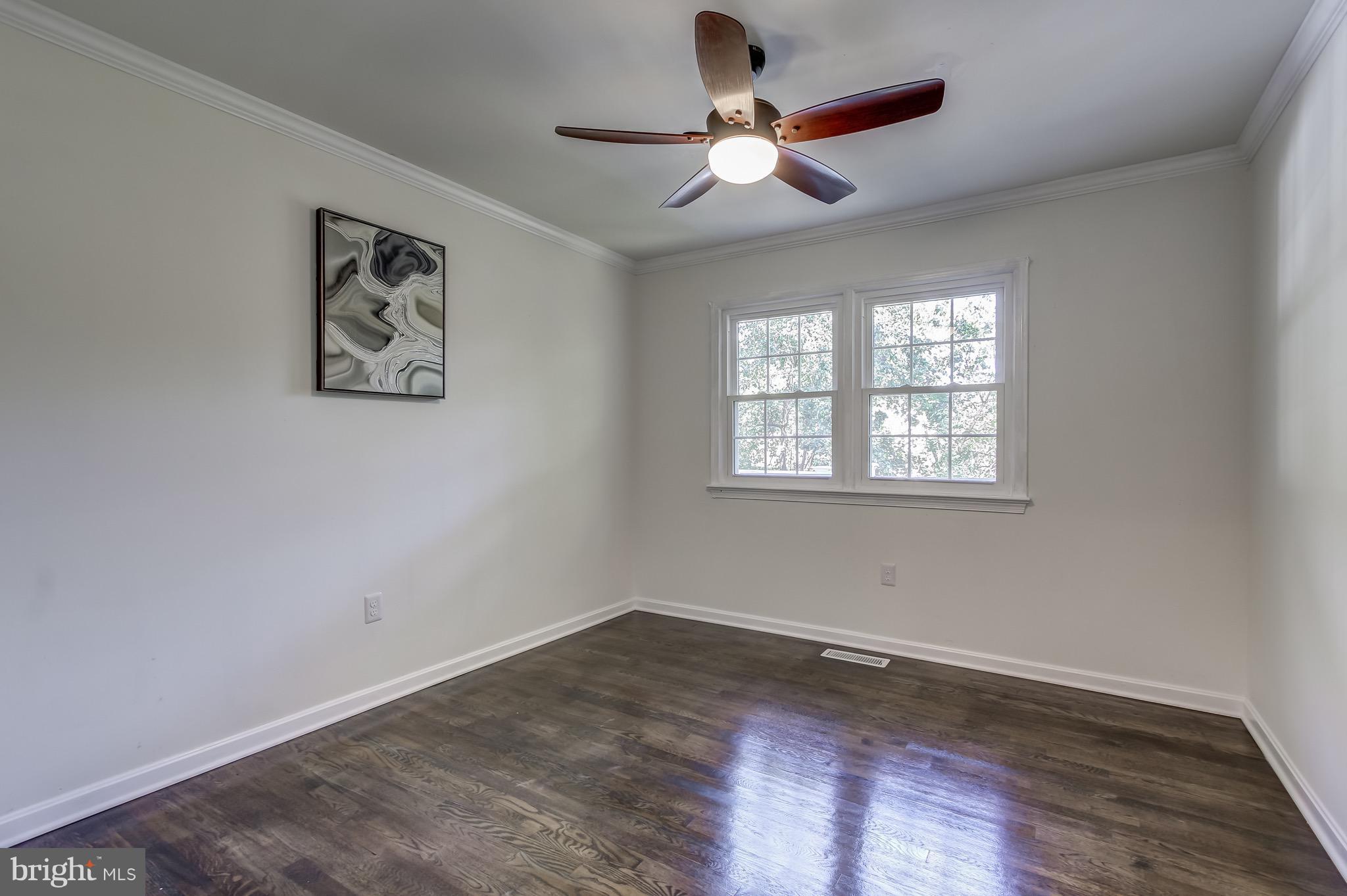 DIAMOND COURTS - Residential Lease